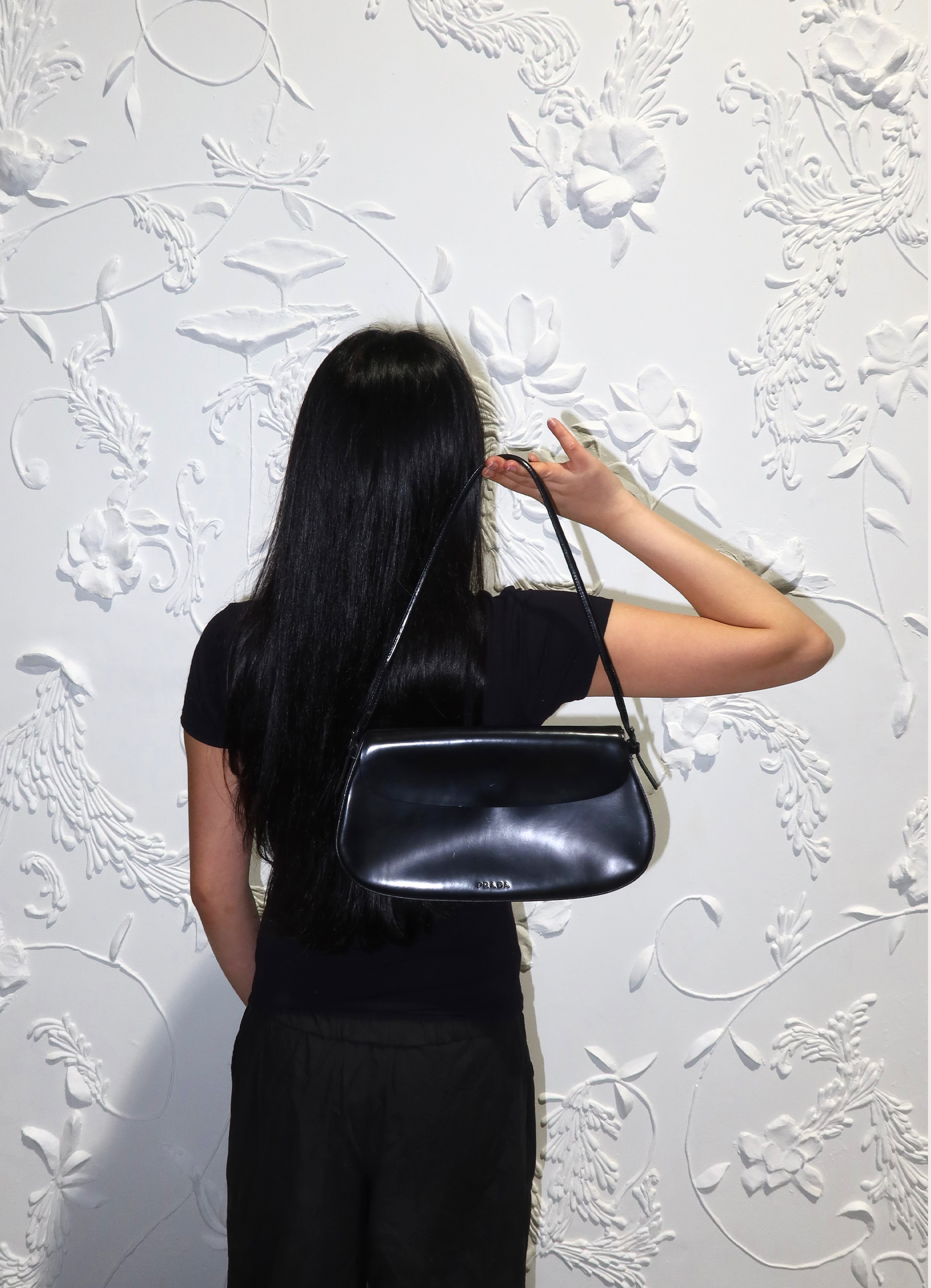 SPAZZOLATO CHIC SHOULDER BAG
