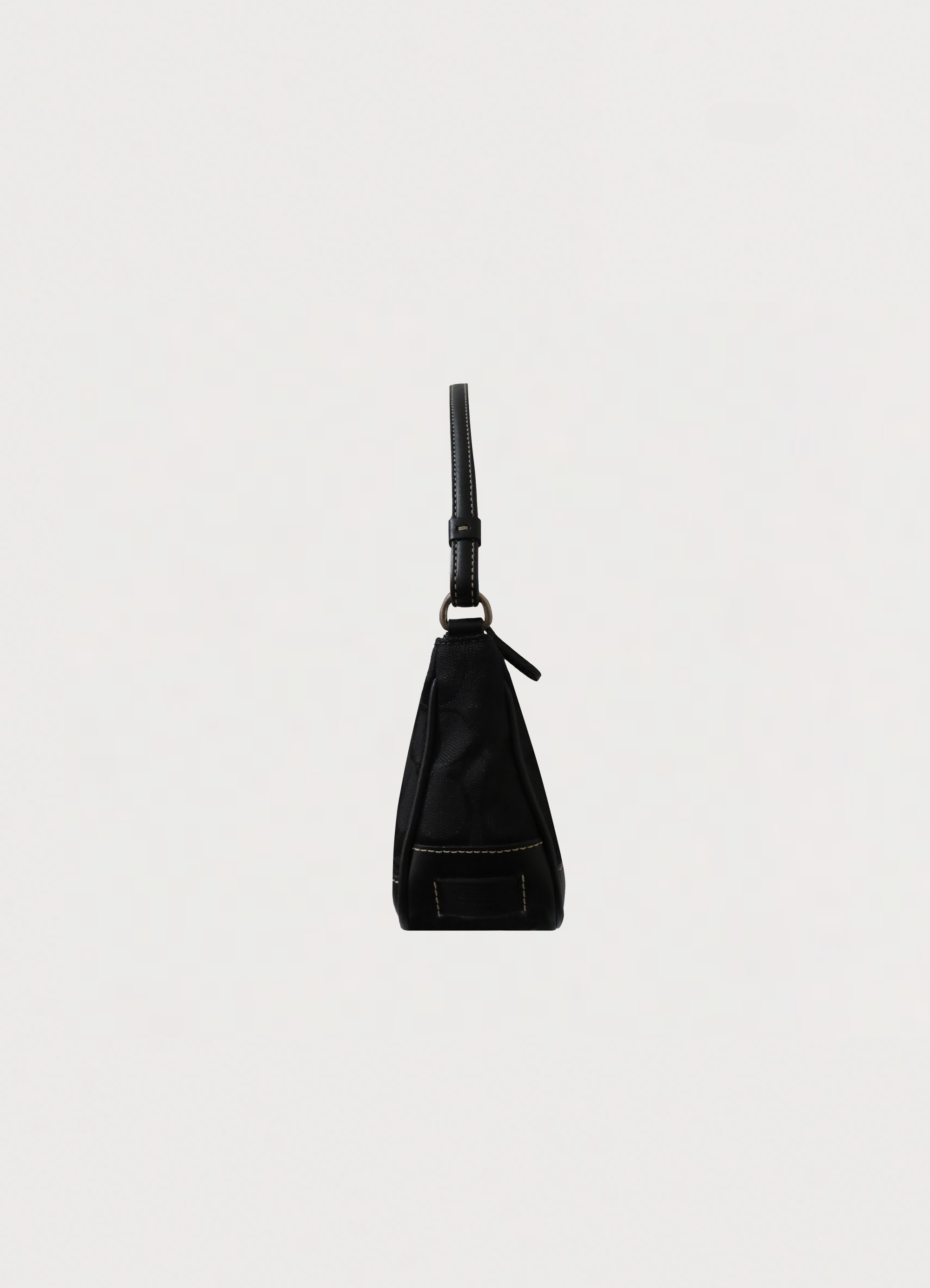 SIGNATURE DEMI POCHETTE BAG