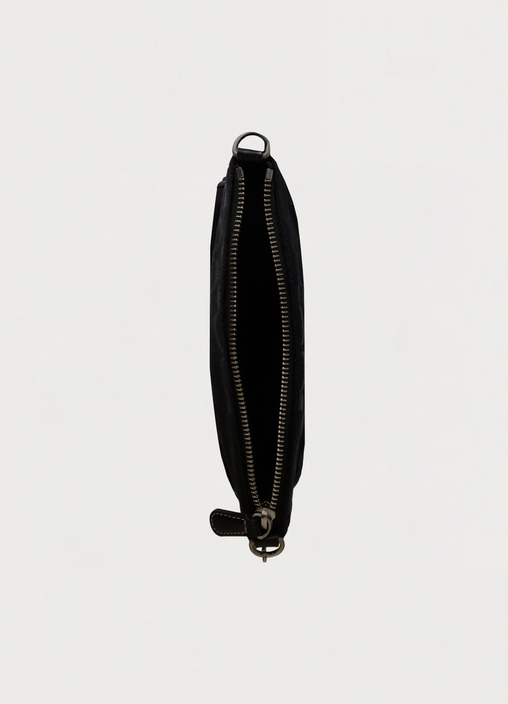 SIGNATURE DEMI POCHETTE BAG