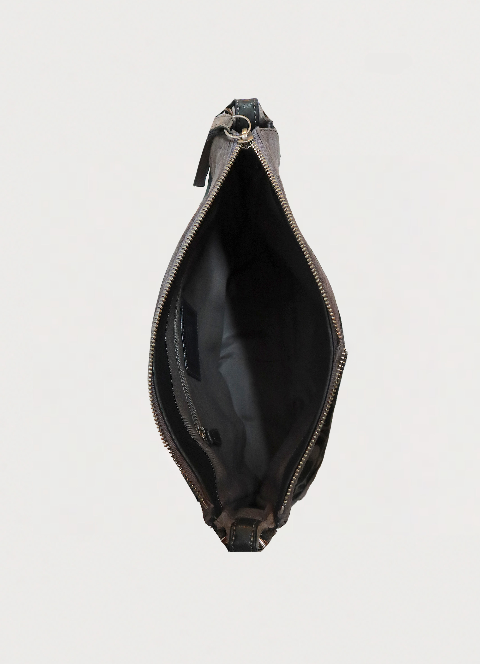 CHELSEA OPTIC SIGNATURE SHOULDER BAG
