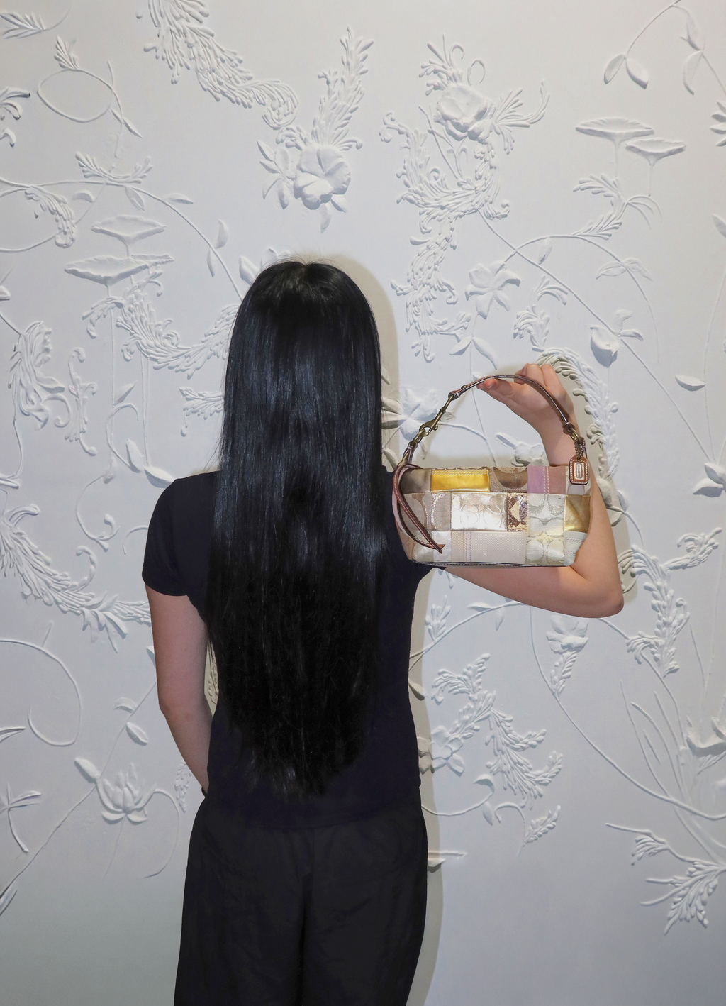 SIGNATURE PATCHWORK POCHETTE BAG