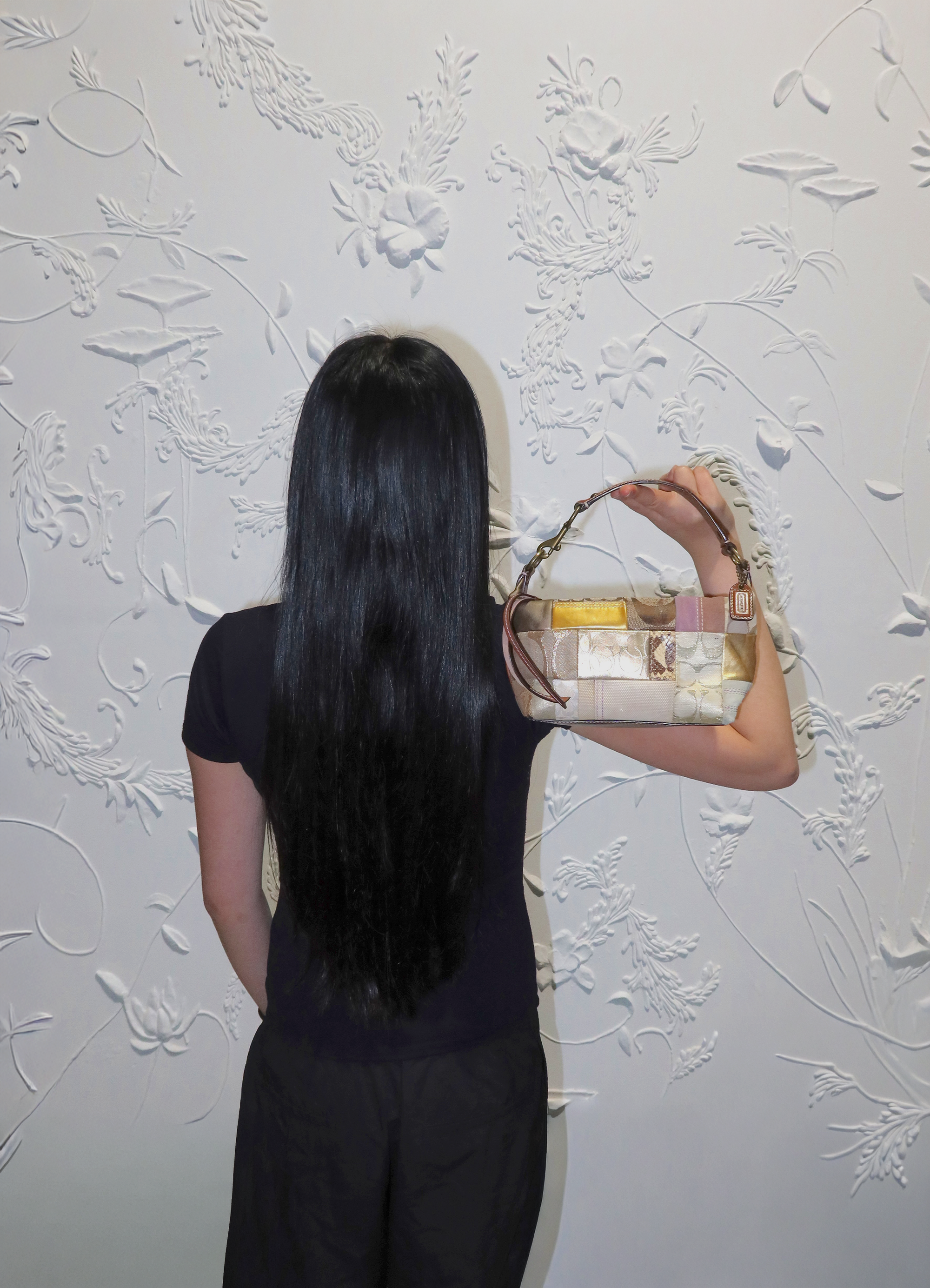 SIGNATURE PATCHWORK POCHETTE BAG