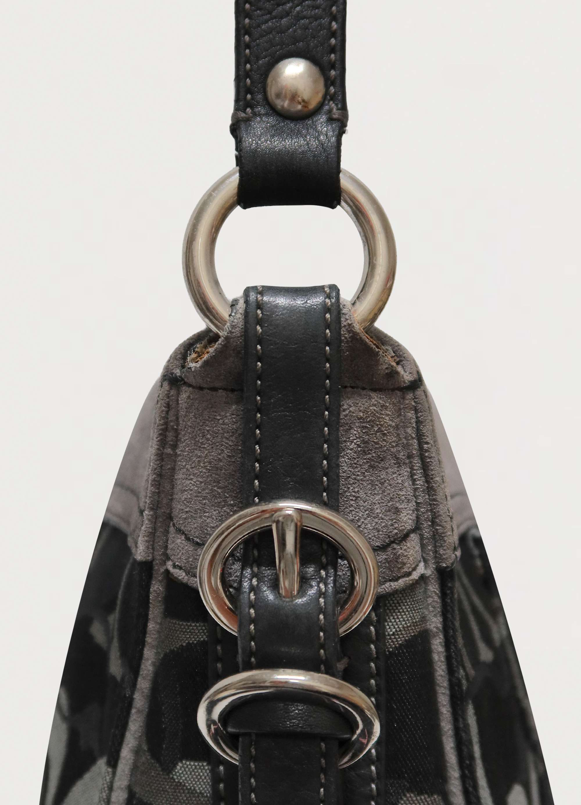 CHELSEA OPTIC SIGNATURE SHOULDER BAG