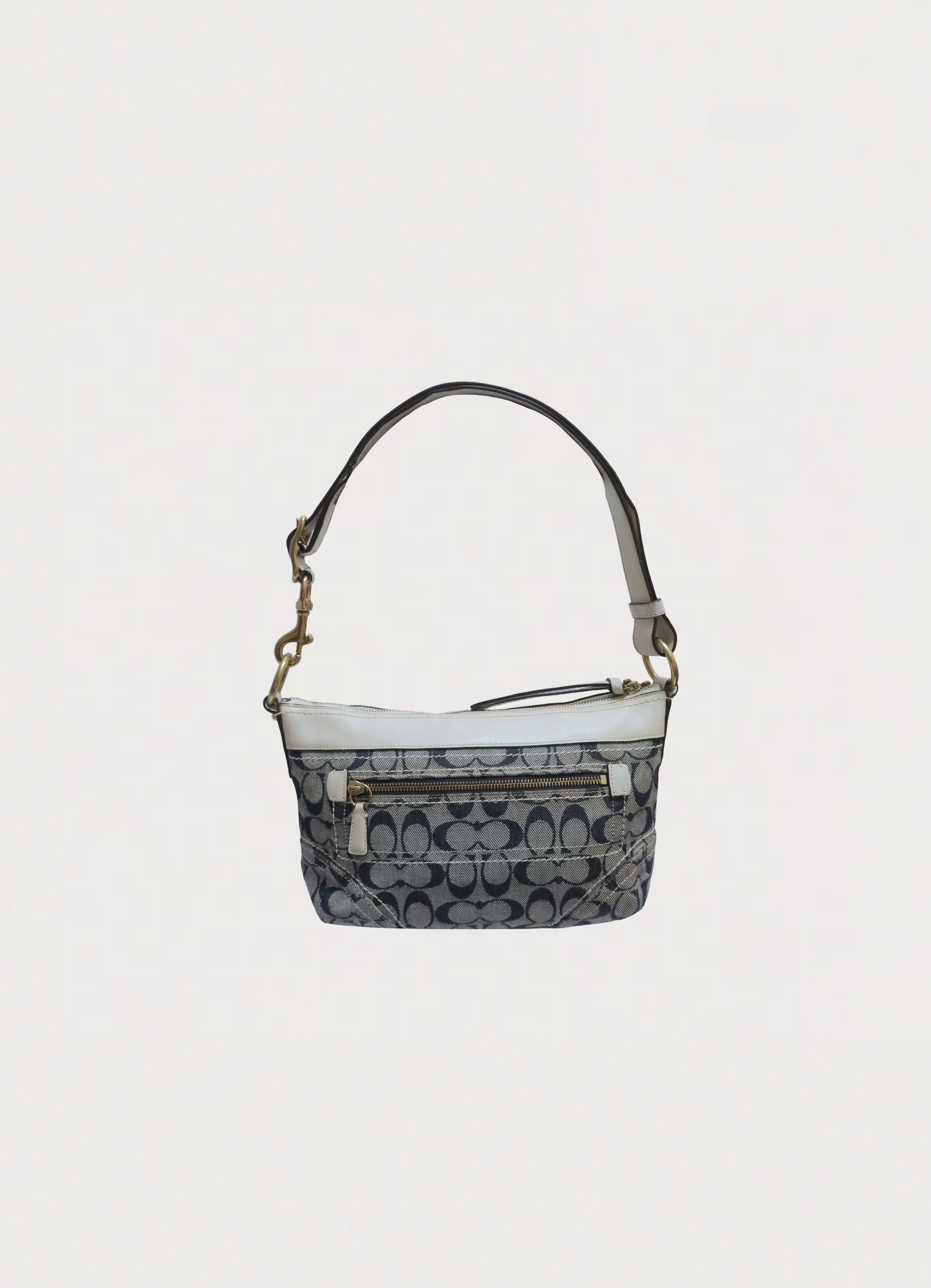 SIGNATURE EAST-WEST CONVERTIBLE SHOULDER BAG
