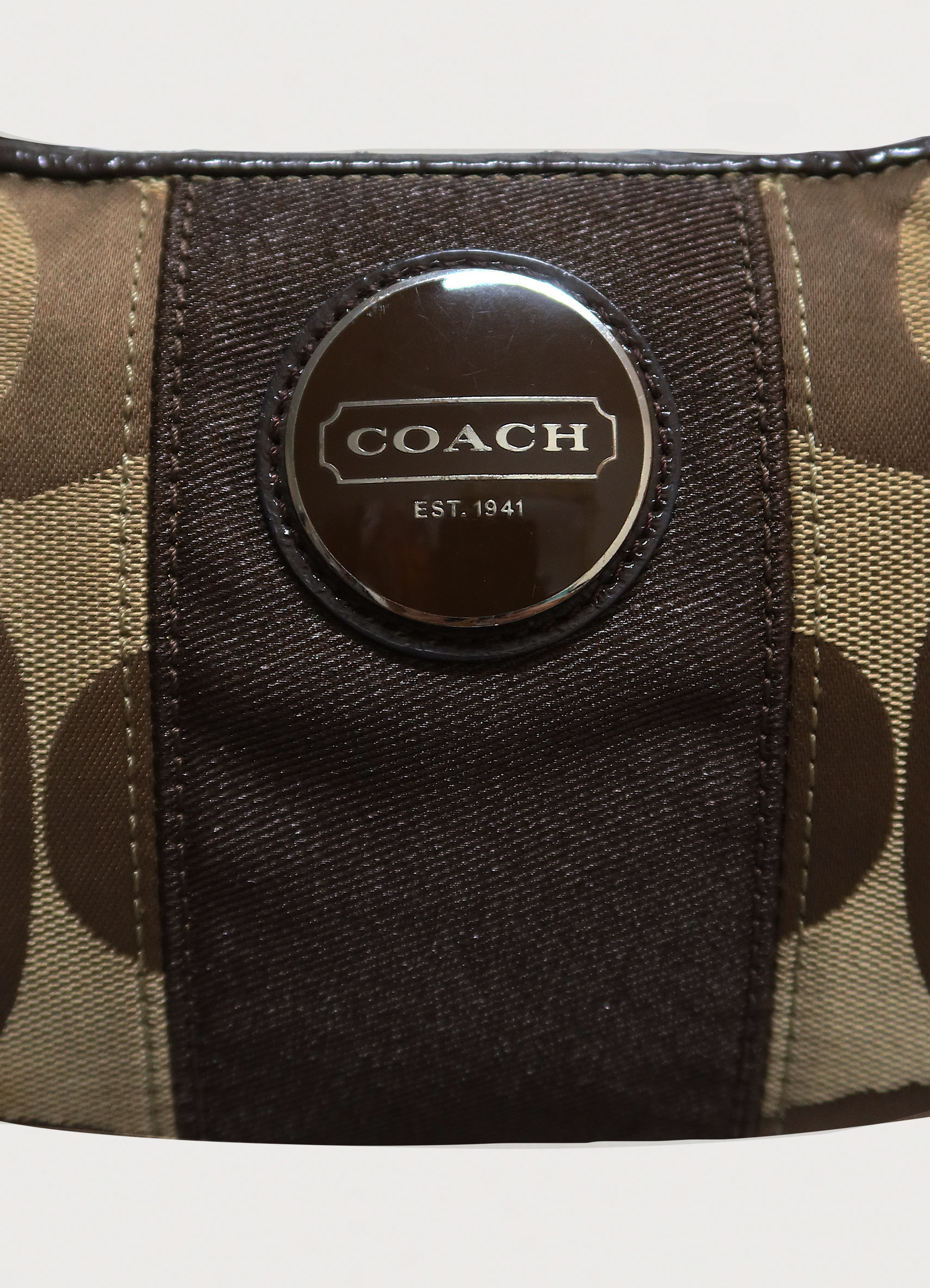 SIGNATURE DEMI STRAP SHOULDER BAG