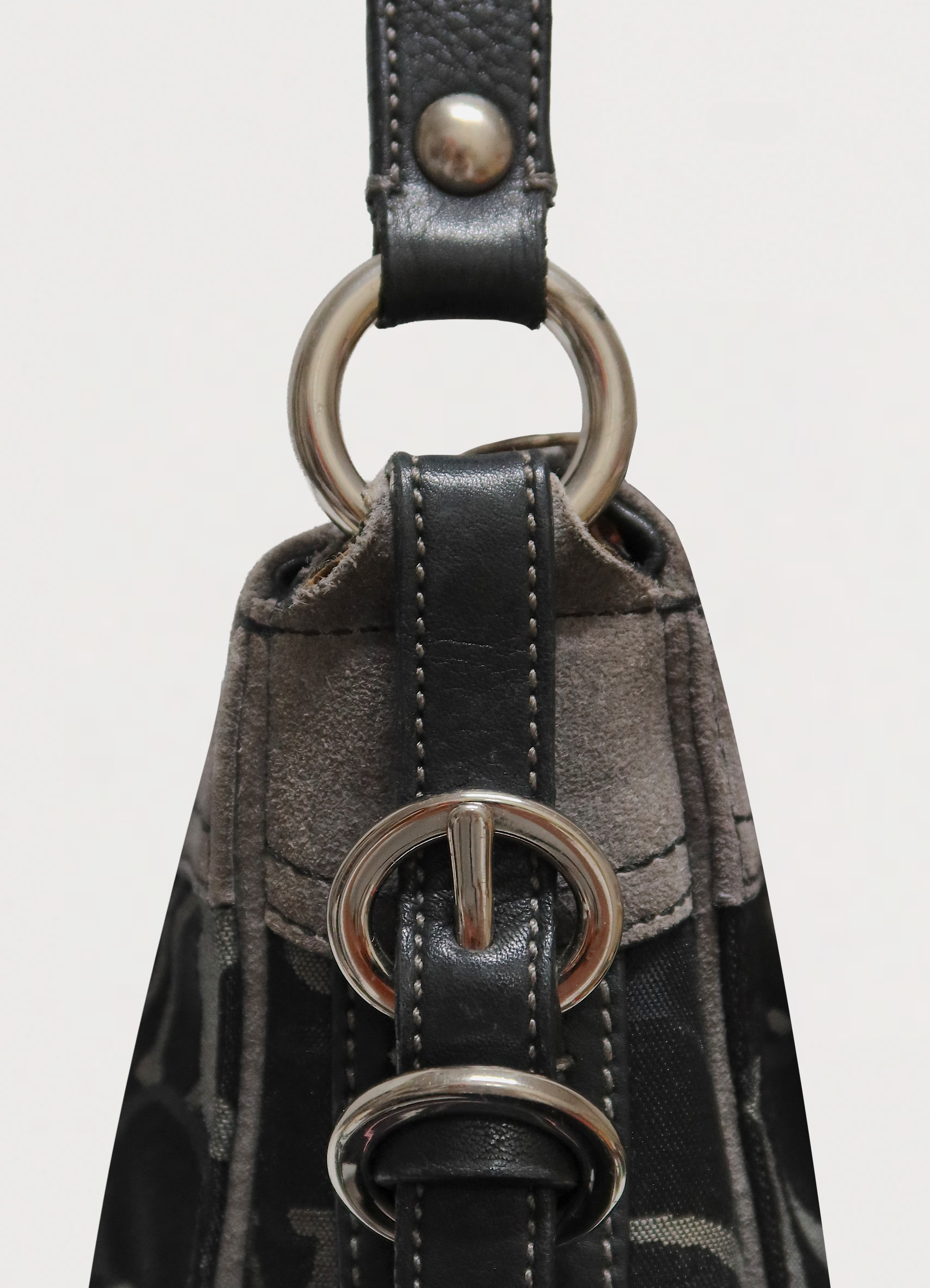 CHELSEA OPTIC SIGNATURE SHOULDER BAG