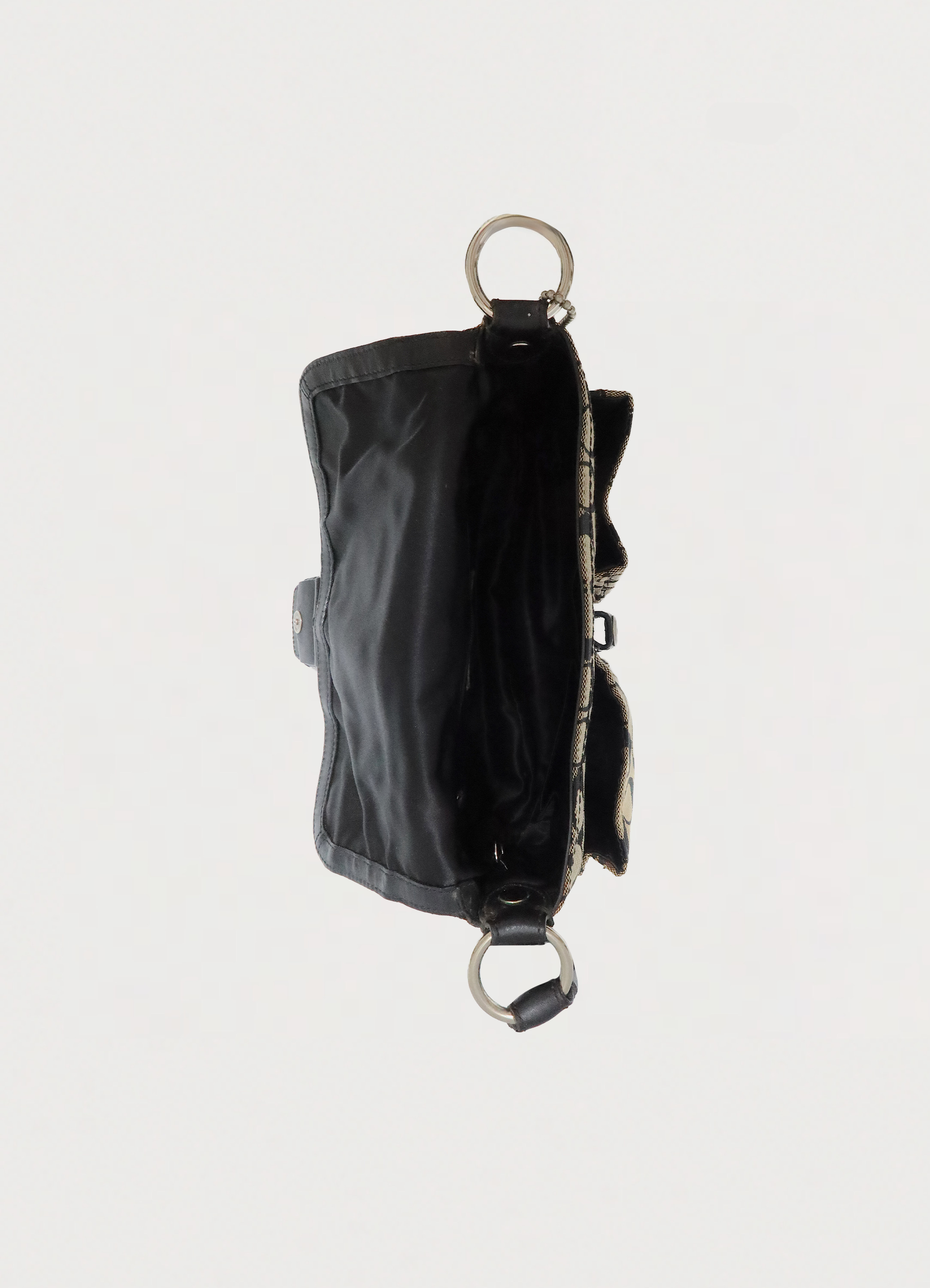 SOHO SIGNATURE POCKET FLAP SHOULDER BAG