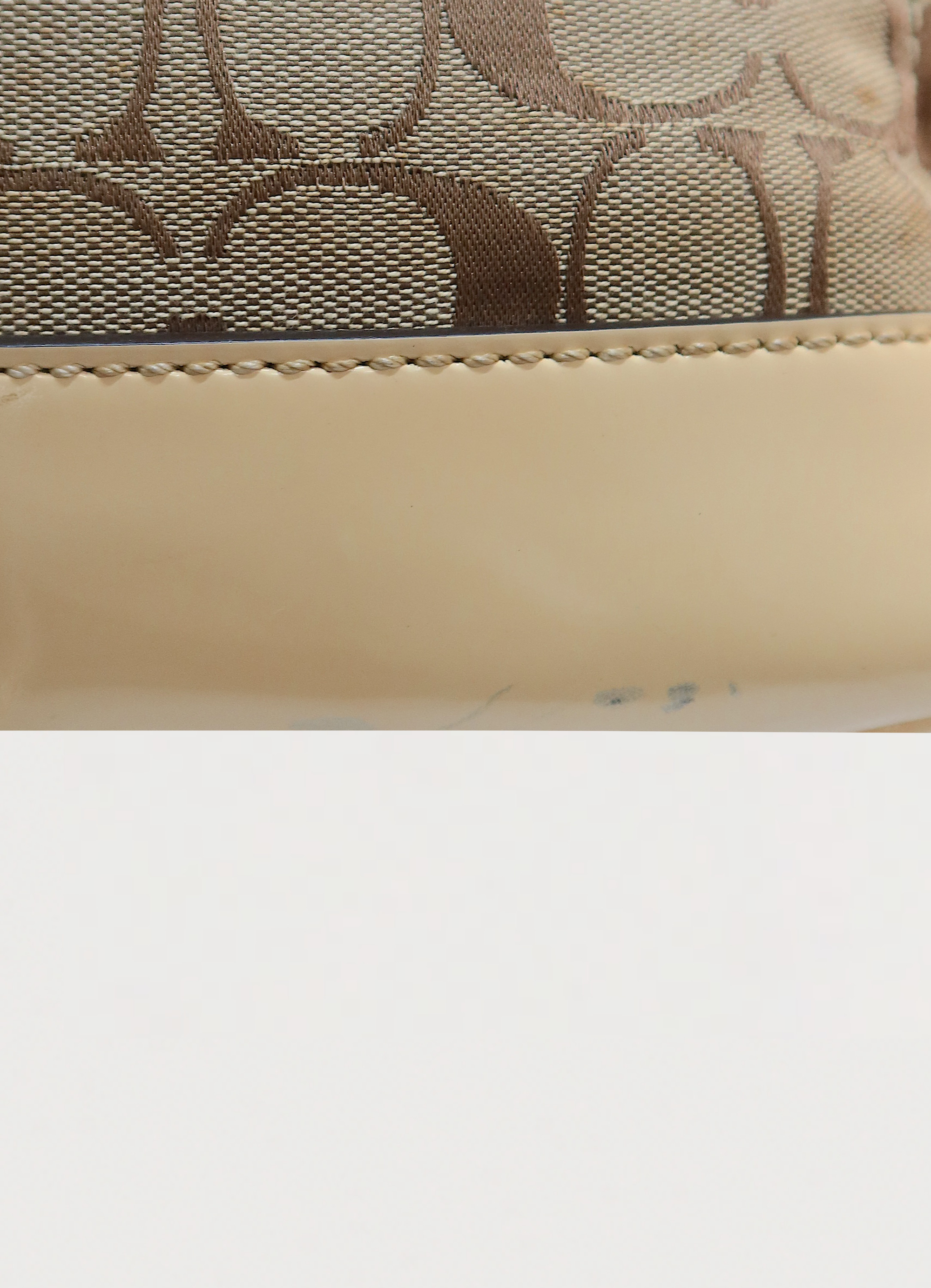 LEGACY SIGNATURE TURNLOCK SHOULDER BAG