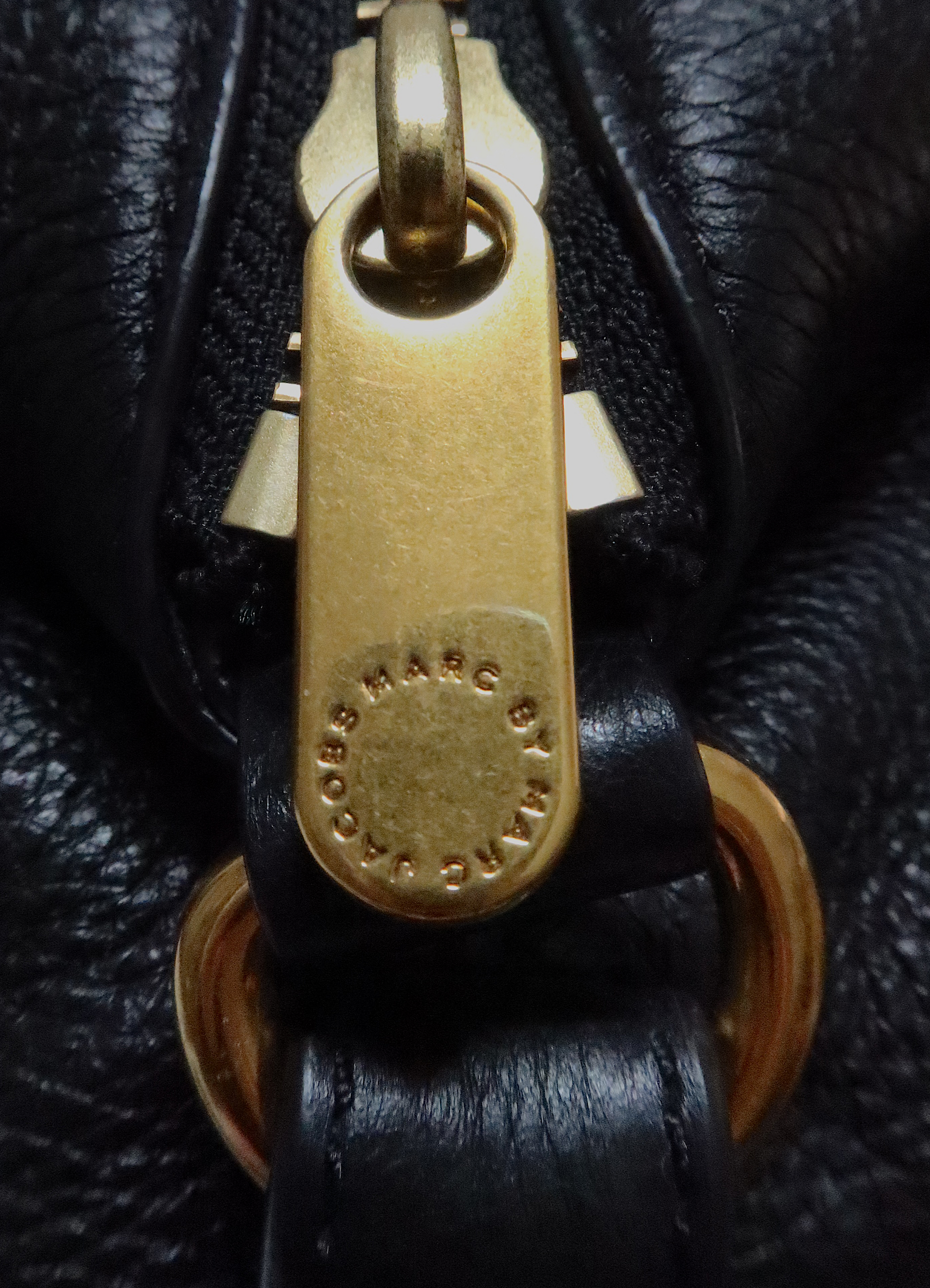 Q LEGEND CONVERTIBLE SATCHEL BAG