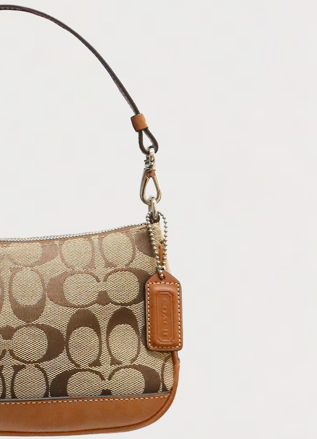 SIGNATURE DEMI POCHETTE BAG