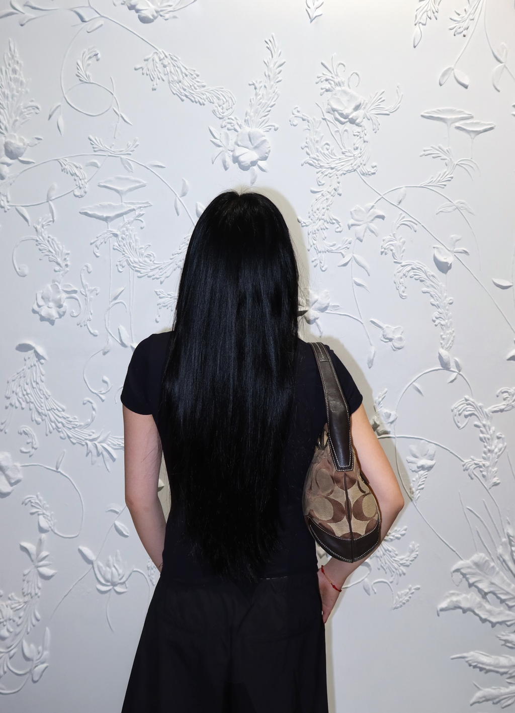 SIGNATURE ERGO HOBO BAG