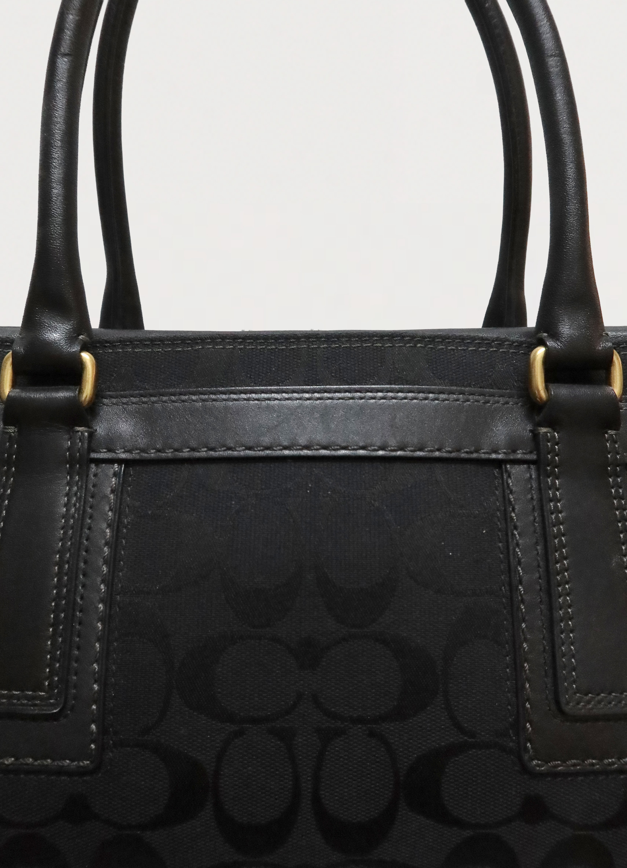 HAMPTONS MADELINE SIGNATURE SATCHEL BAG