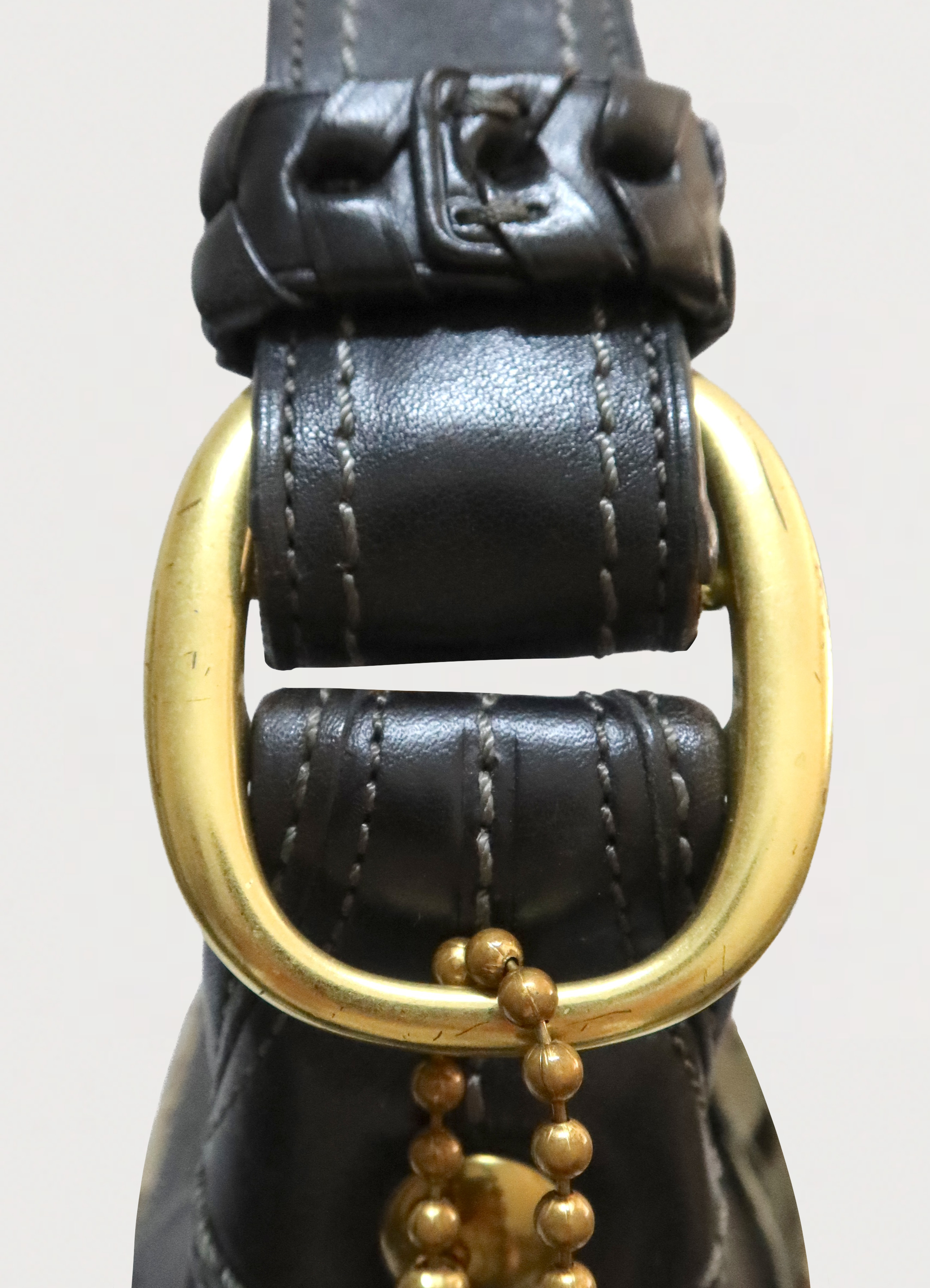 SIGNATURE BLEEKER SHOULDER BAG