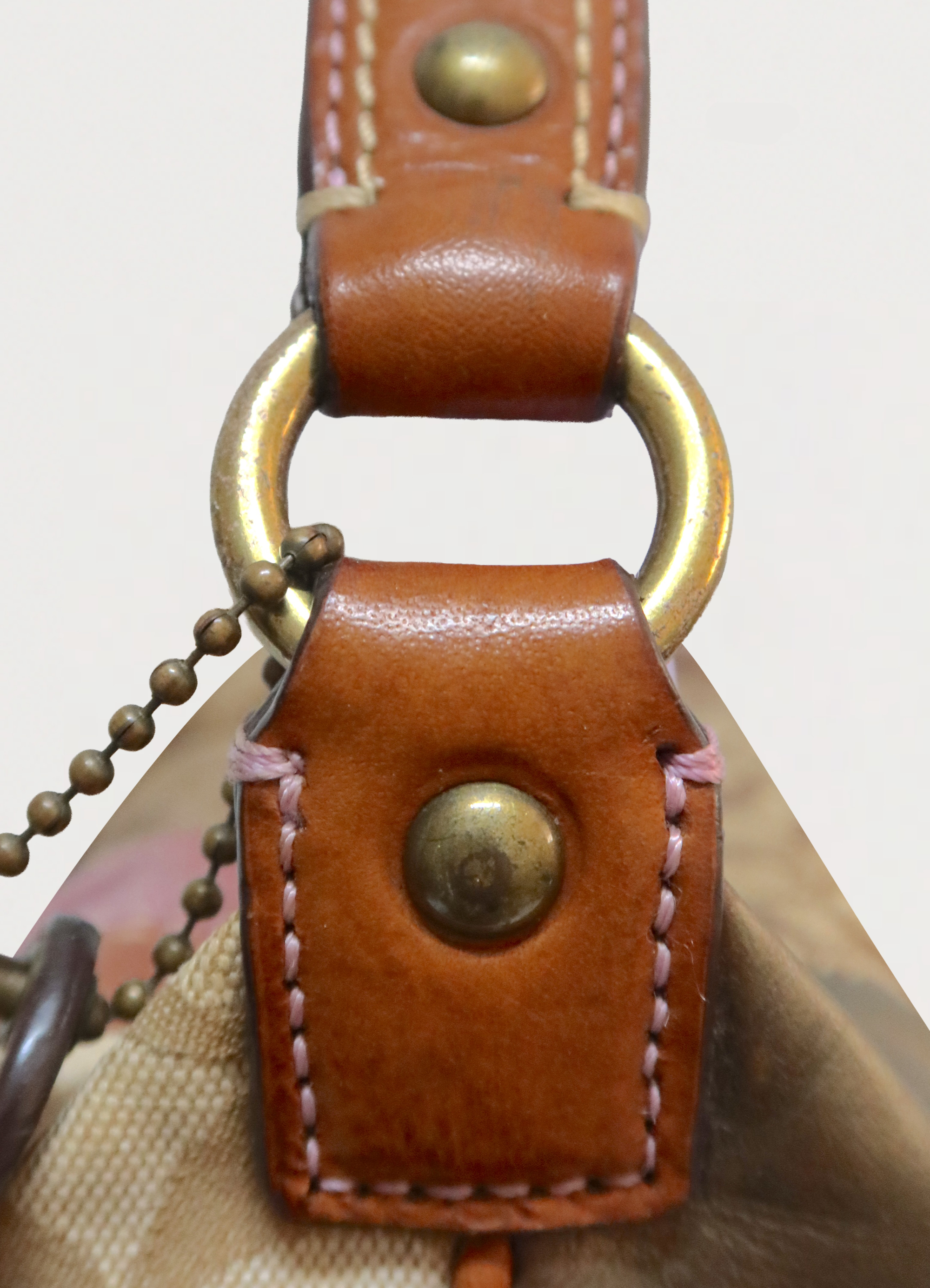 SIGNATURE PATCHWORK POCHETTE BAG