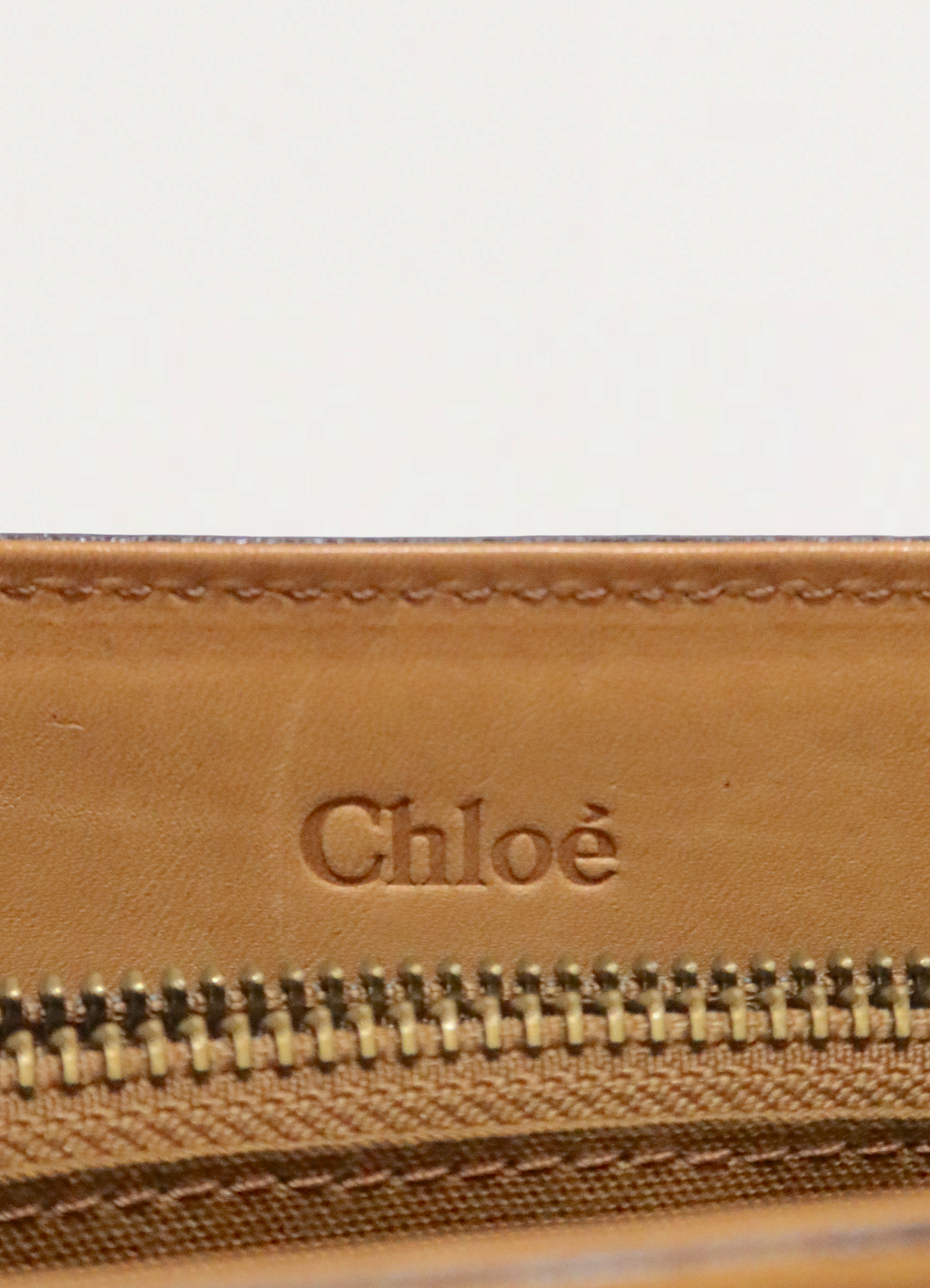 LOGO PLAQUE SHOULDER BAG