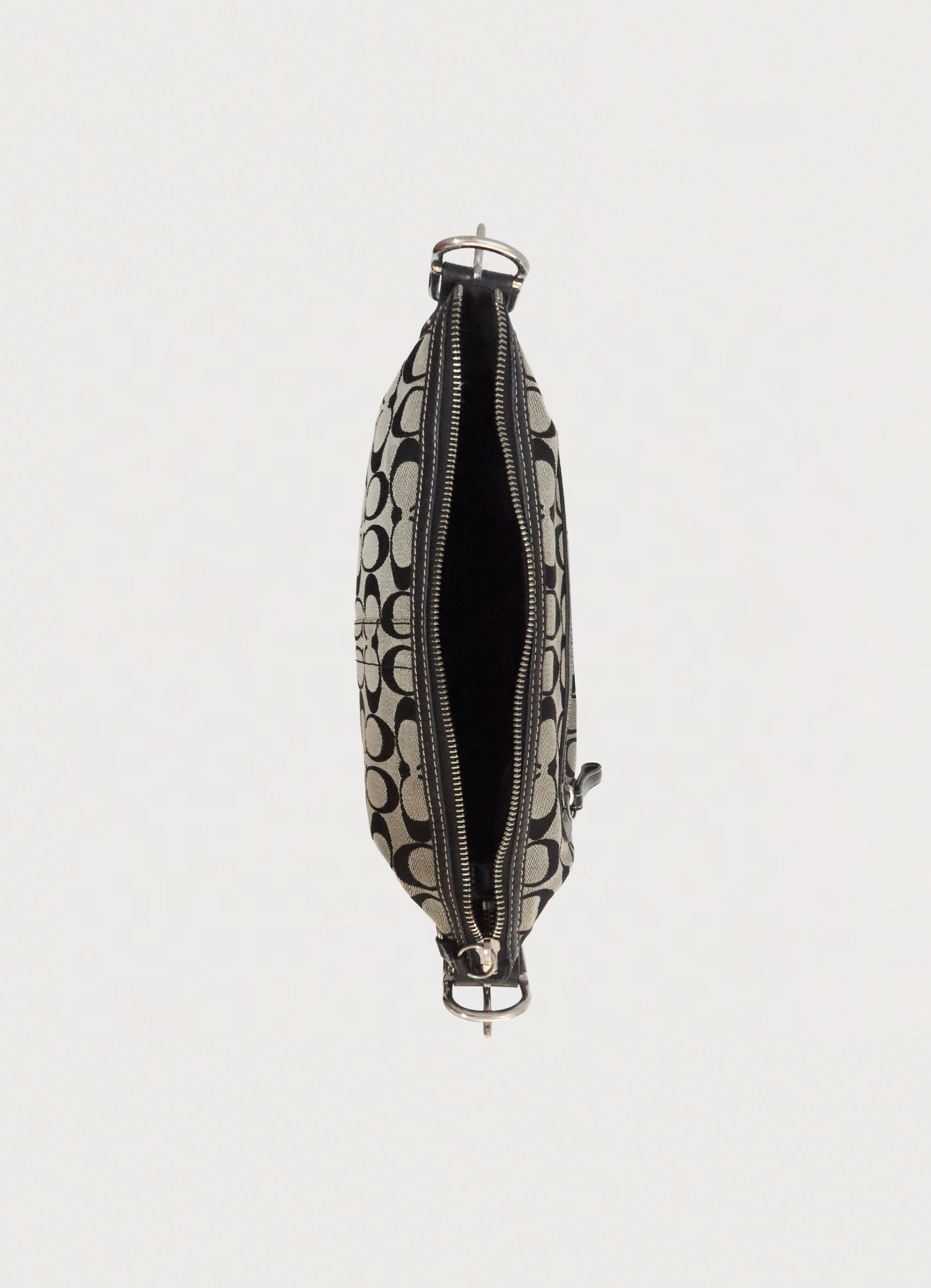 SIGNATURE SHOULDER BAG