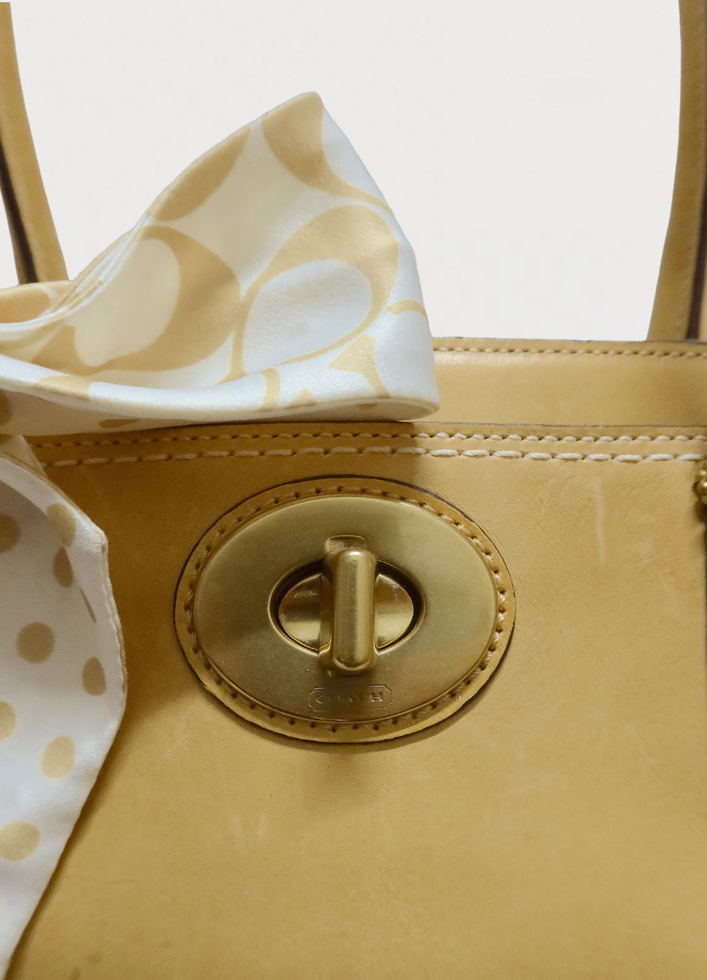 HAMPTONS MADELINE TURNLOCK SATCHEL BAG