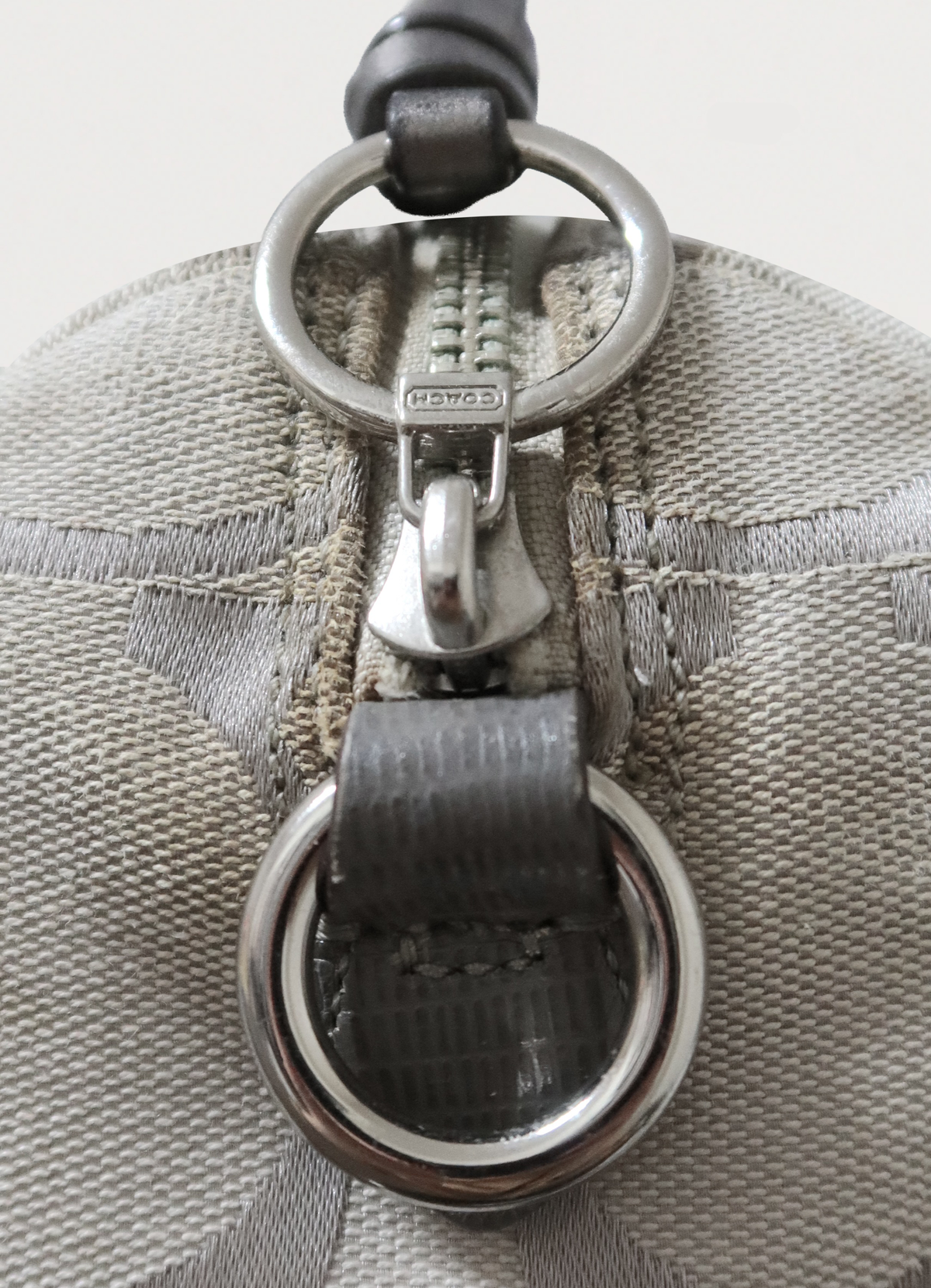 CHELSEA SIGNATURE C BARREL SATCHEL BAG