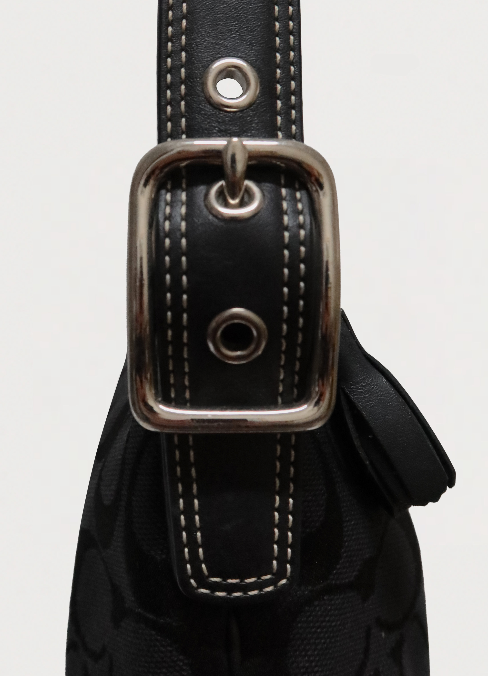 HAMPTONS SIGNATURE DEMI BAGUETTE BAG