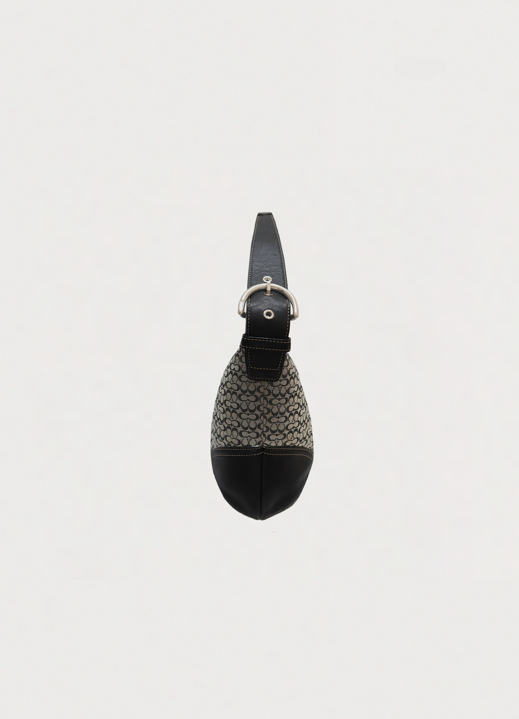 SIGNATURE LARGE SOHO HOBO BAG