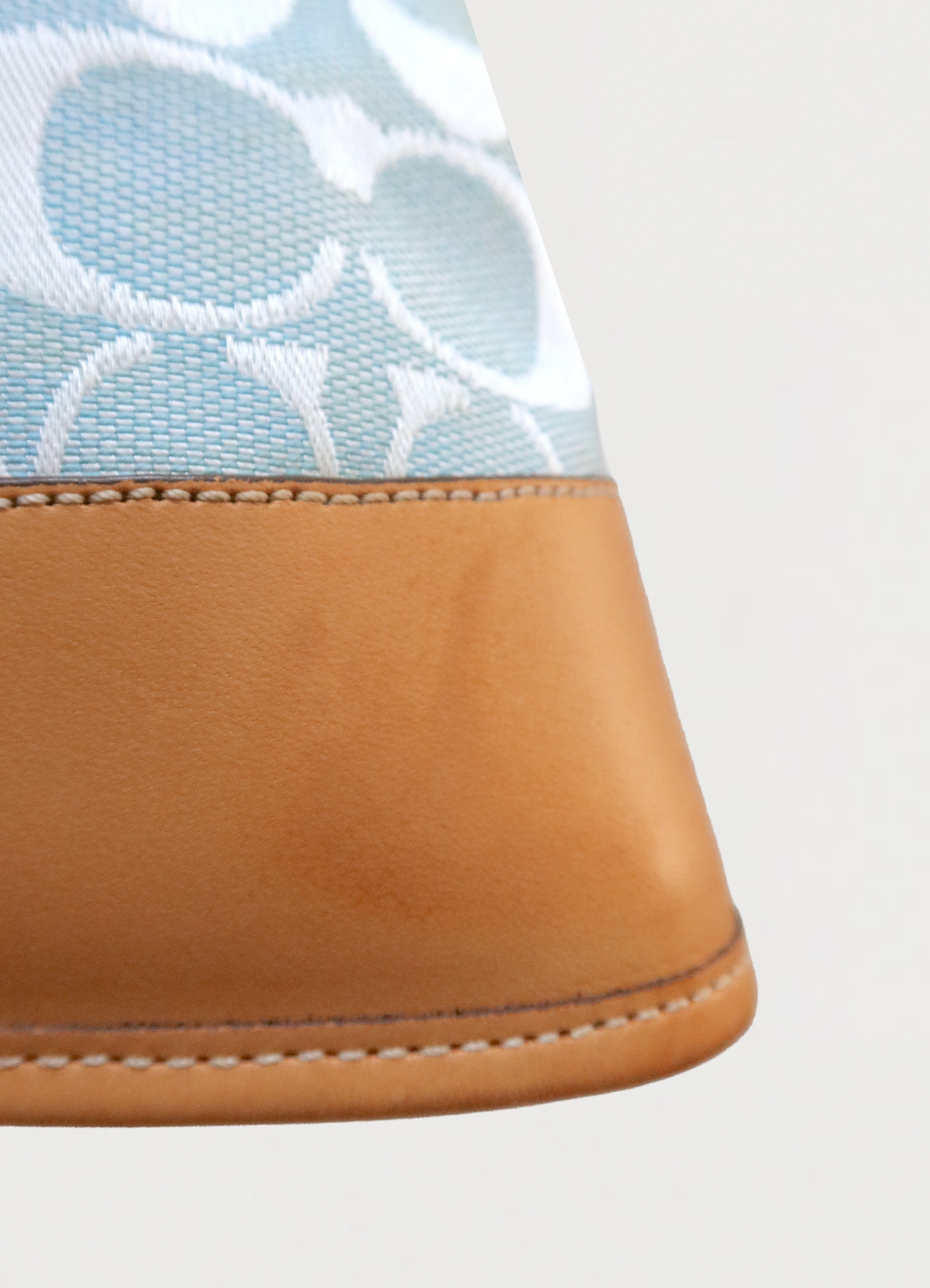 SIGNATURE CANVAS SATCHEL HANDBAG