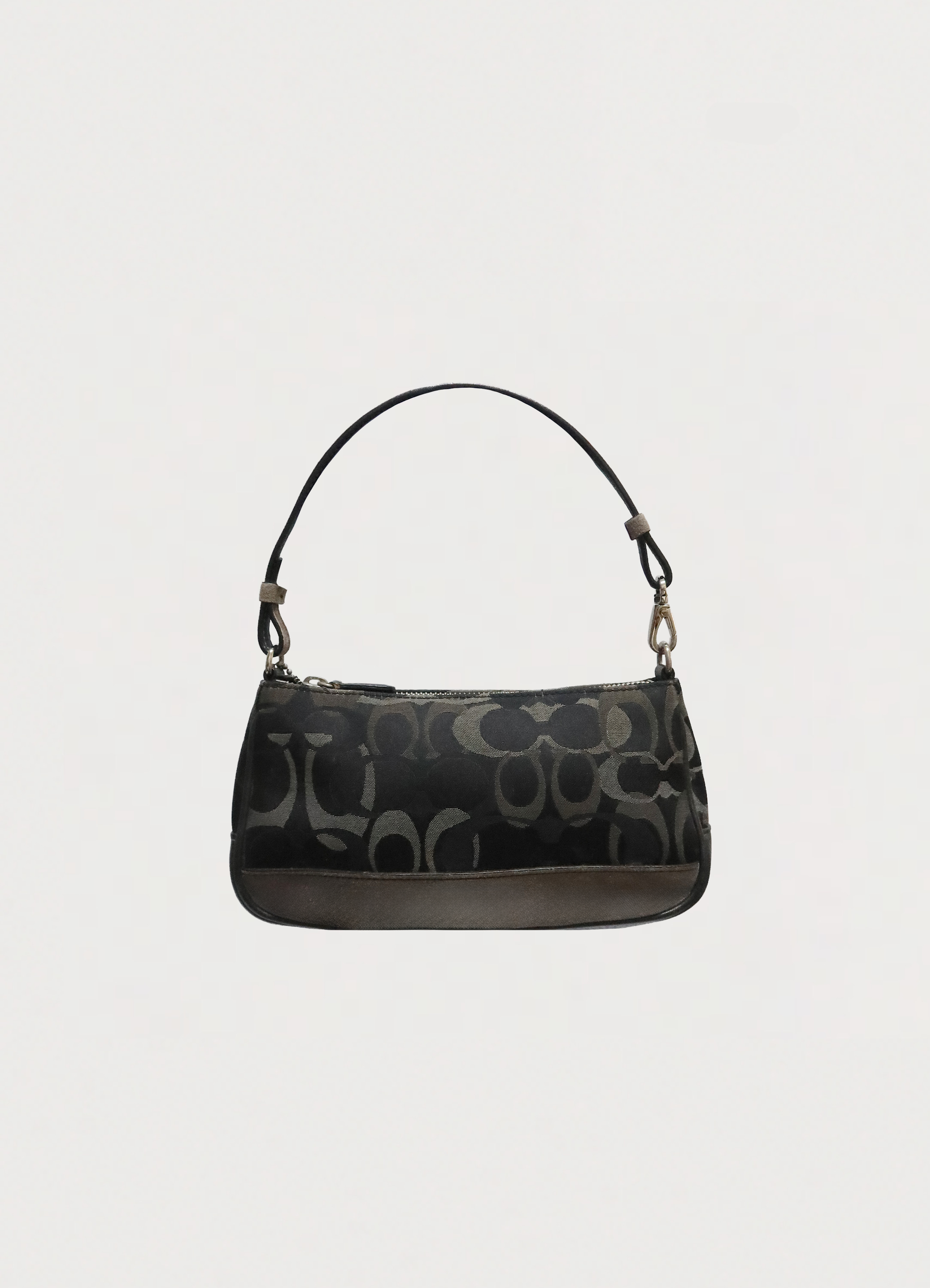 SIGNATURE CHELSEA OPTIC DEMI POCHETTE BAG