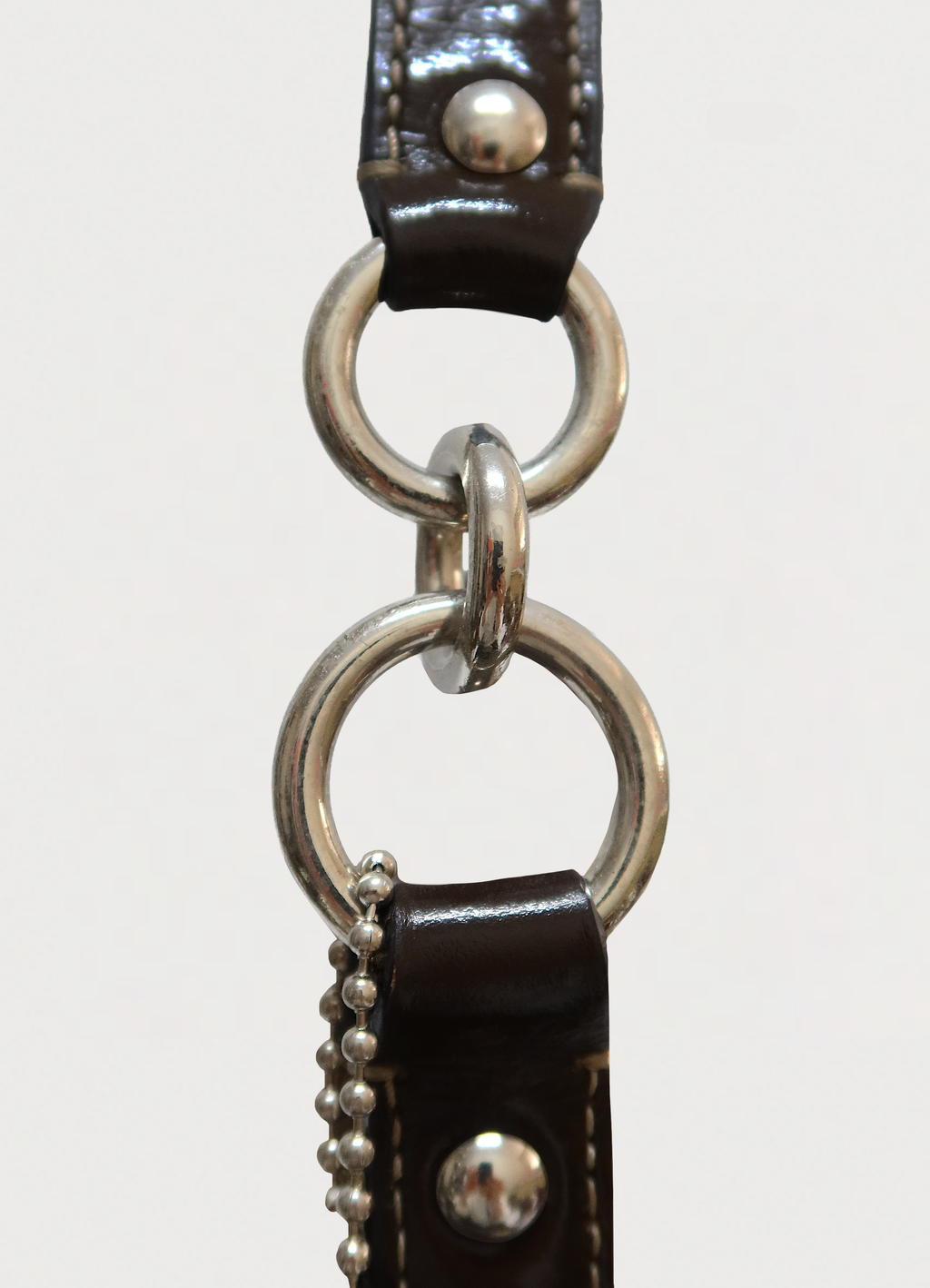 SIGNATURE DEMI STRAP SHOULDER BAG