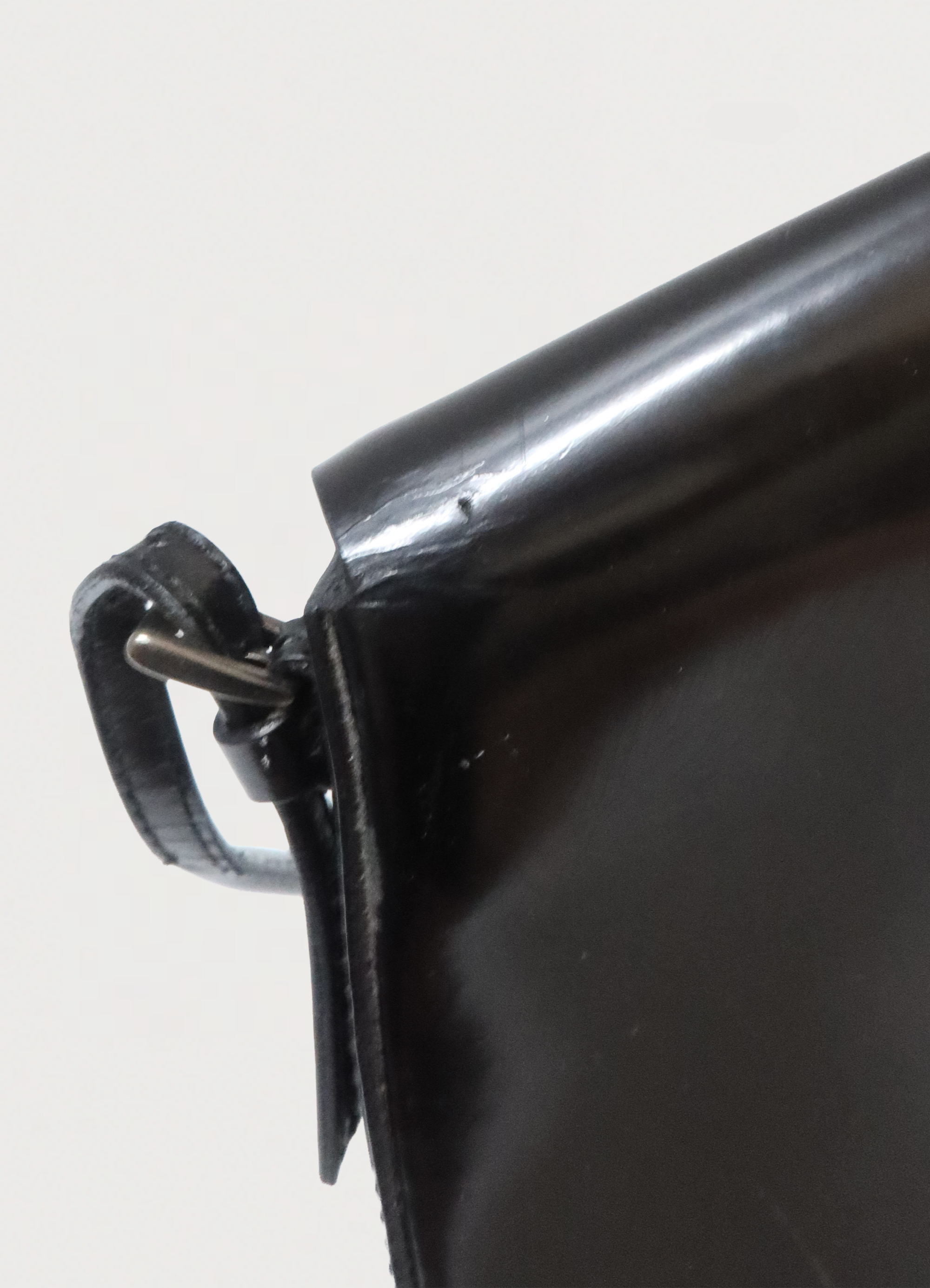 SPAZZOLATO CHIC SHOULDER BAG