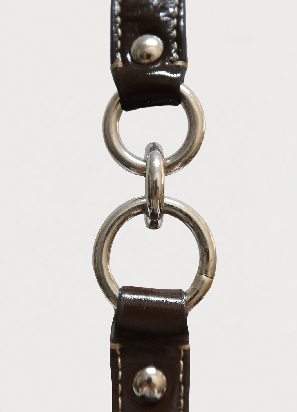 SIGNATURE DEMI STRAP SHOULDER BAG