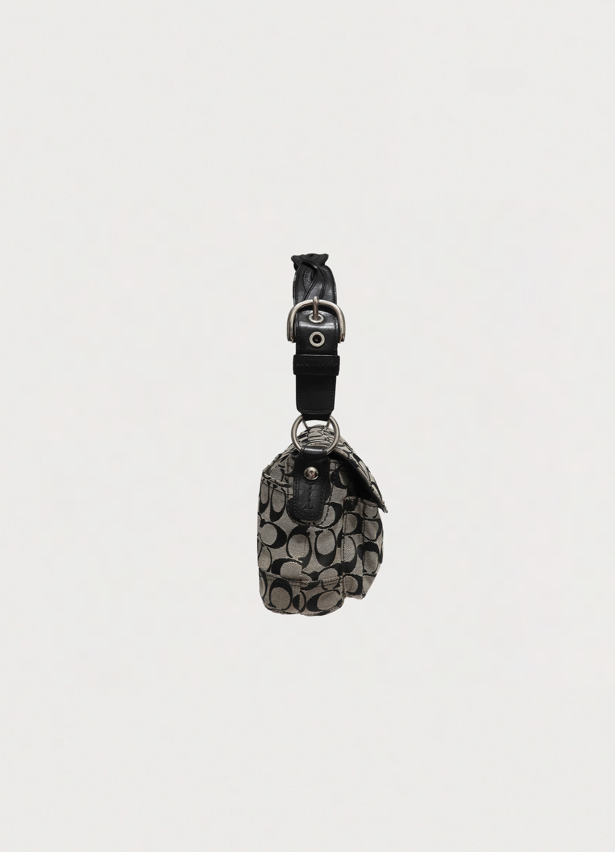 SOHO SIGNATURE POCKET FLAP SHOULDER BAG