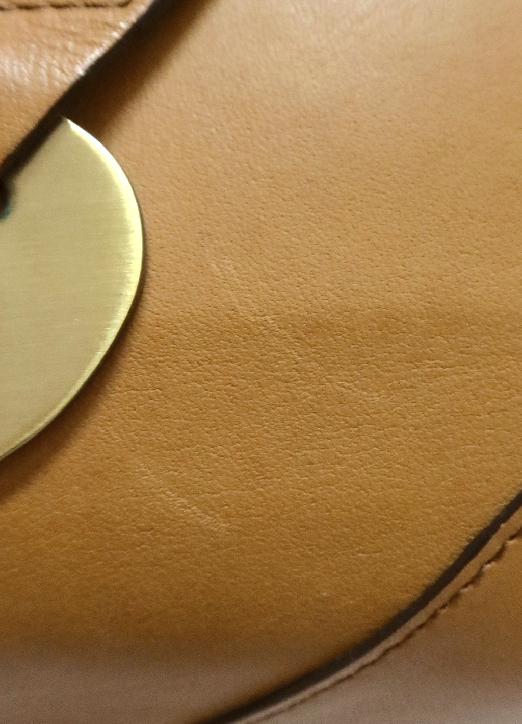 LOGO PLAQUE SHOULDER BAG
