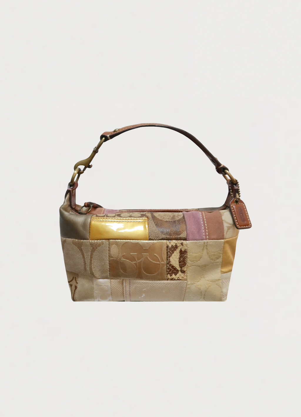 SIGNATURE PATCHWORK POCHETTE BAG