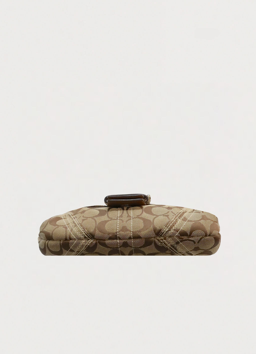 SIGNATURE SOHO BUCKLE FLAP SHOULDER BAG