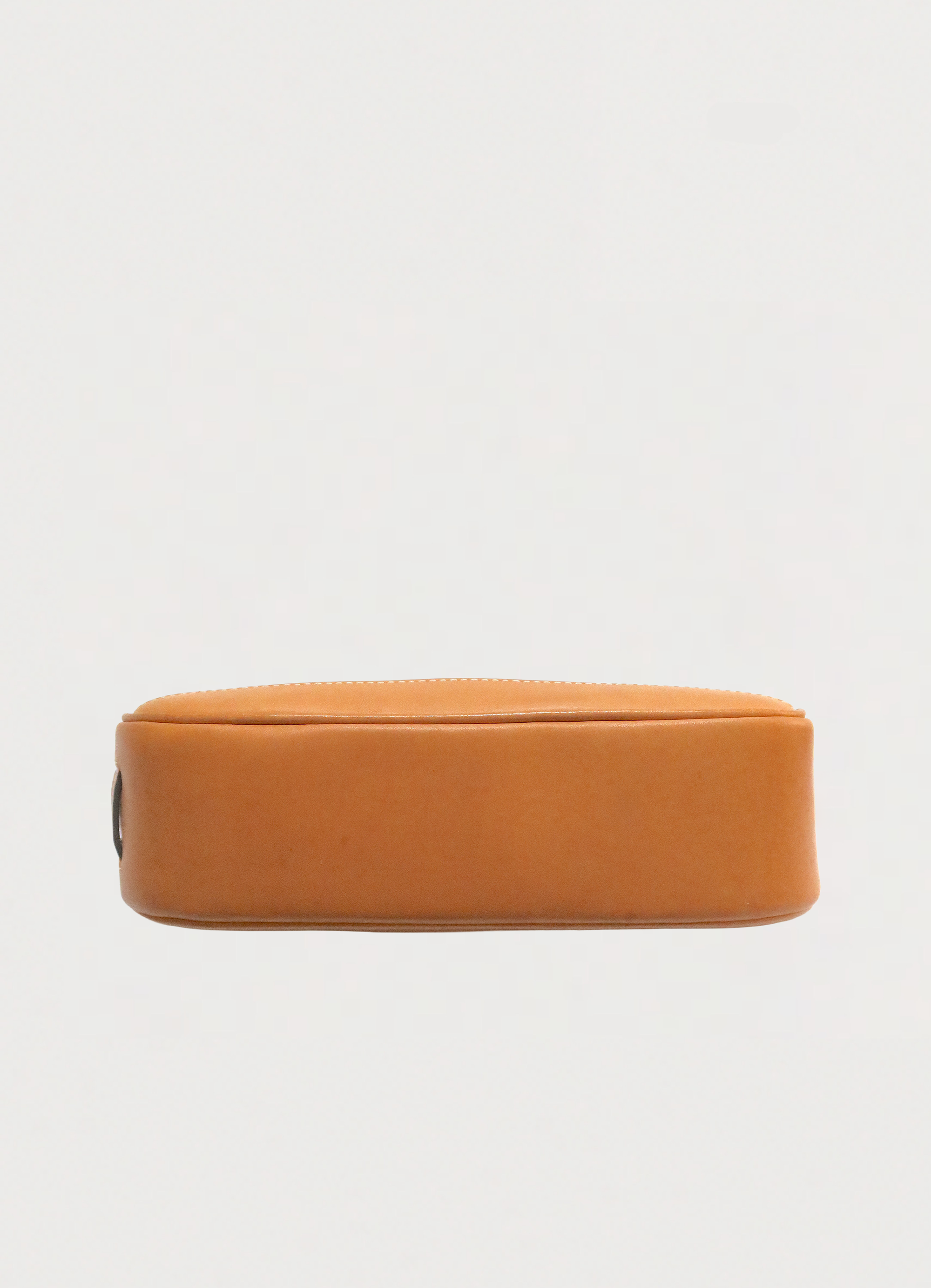 SIGNATURE DEMI POCHETTE BAG