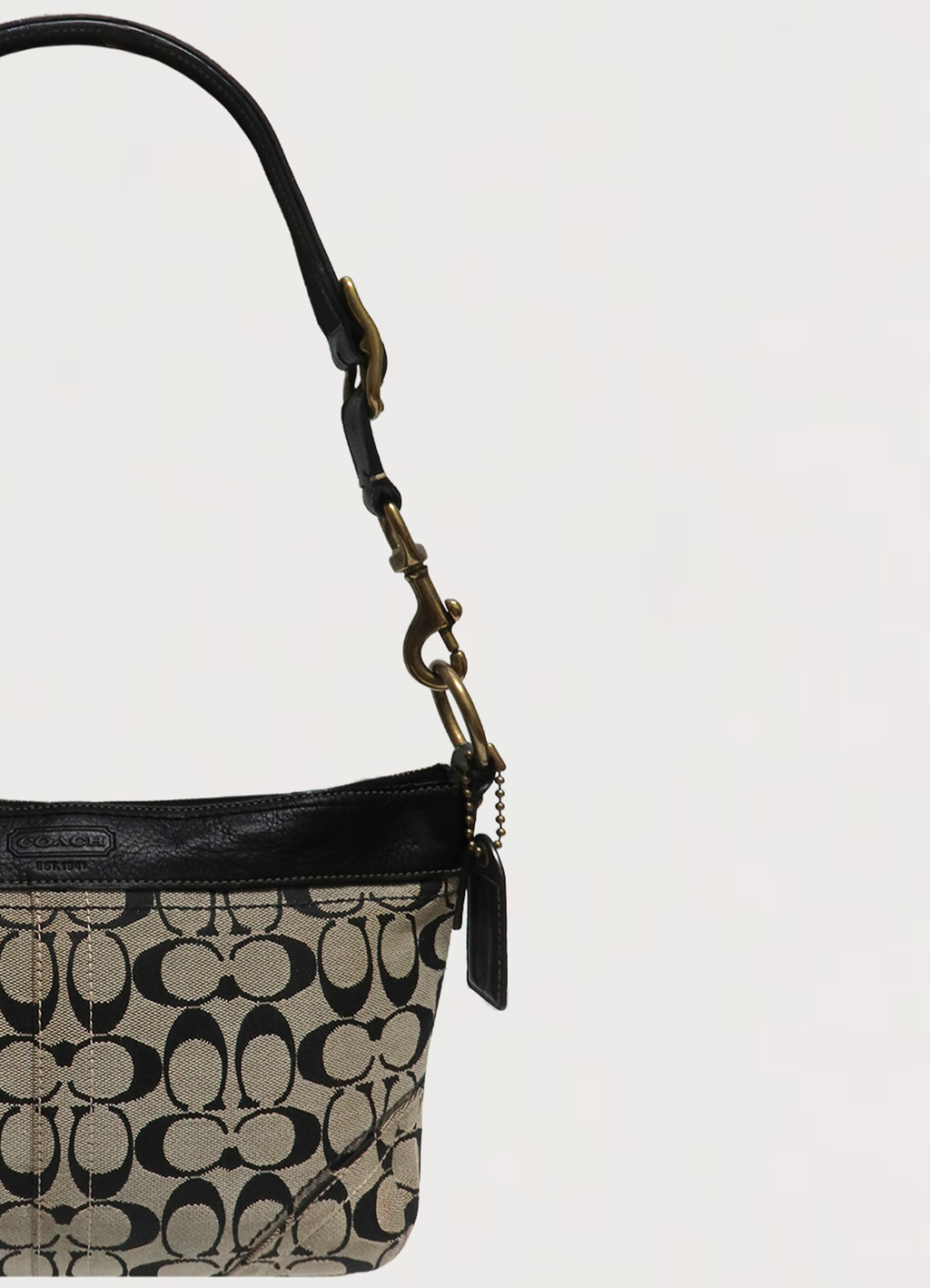 SIGNATURE BLEECKER SHOULDER BAG