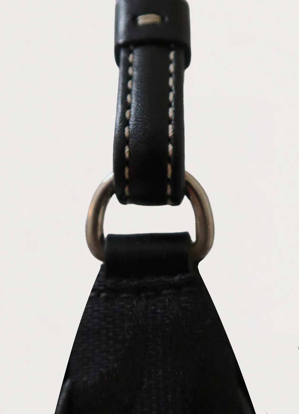 SIGNATURE DEMI POCHETTE BAG