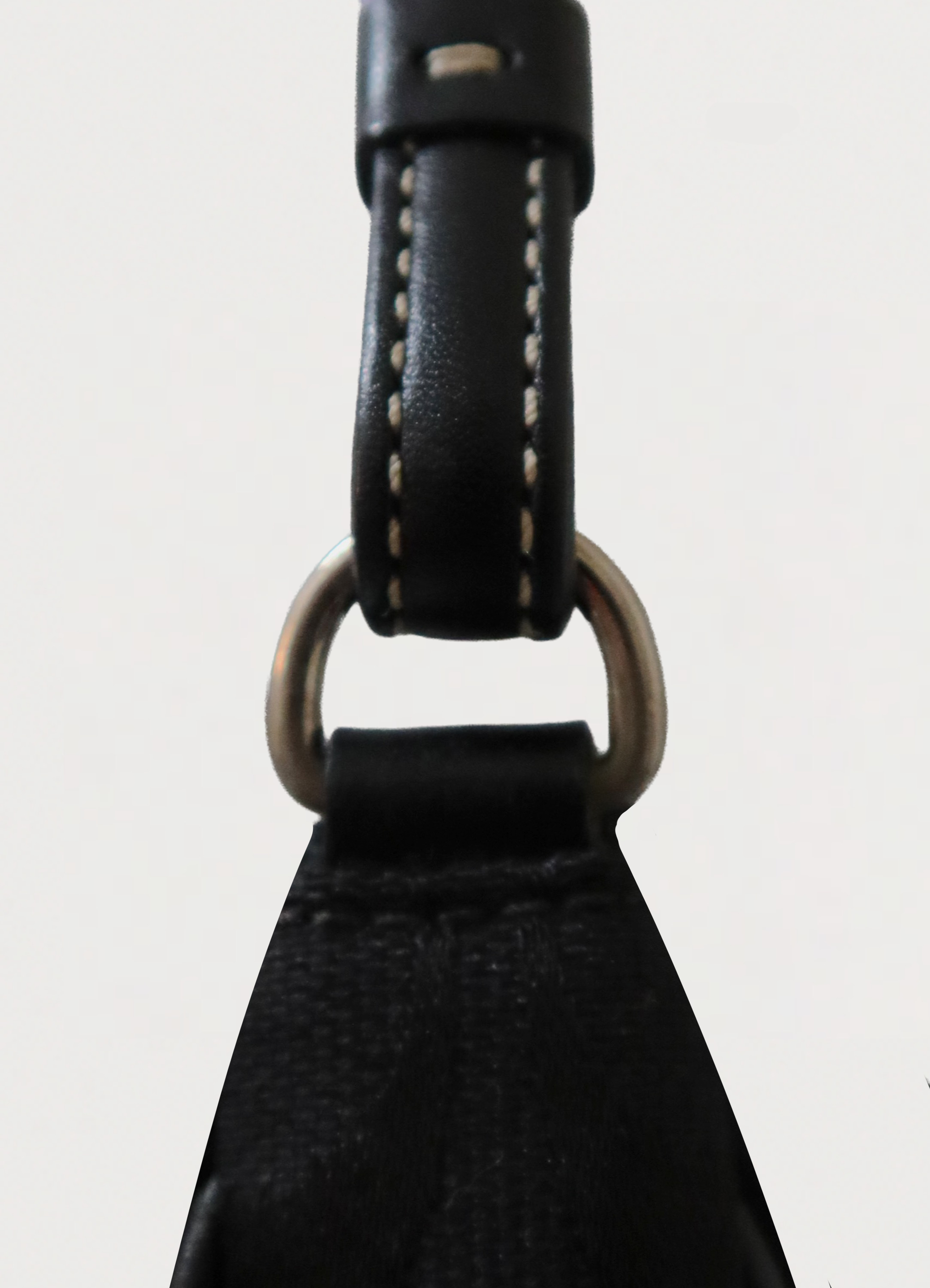 SIGNATURE DEMI POCHETTE BAG