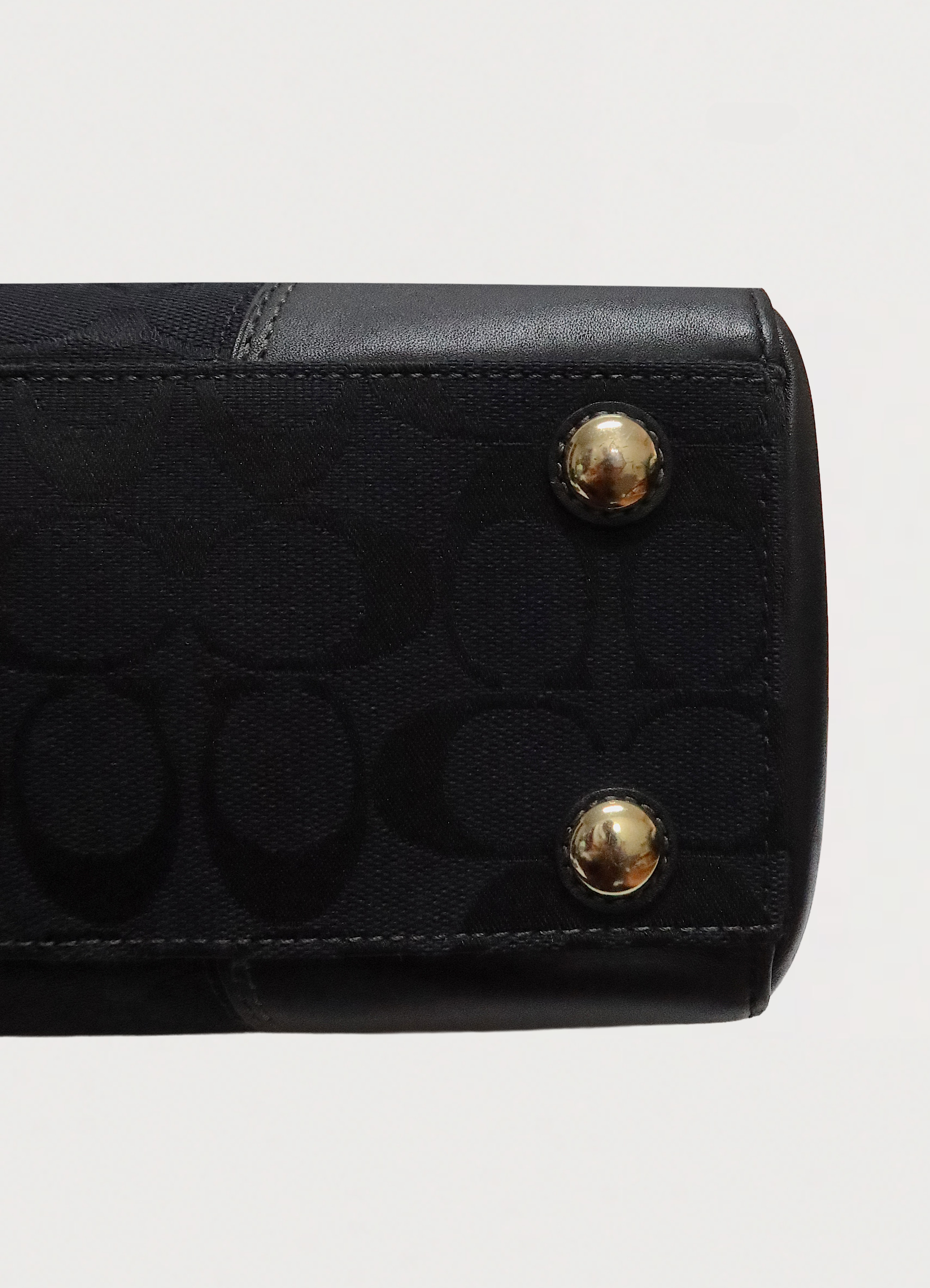HAMPTONS MADELINE SIGNATURE SATCHEL BAG