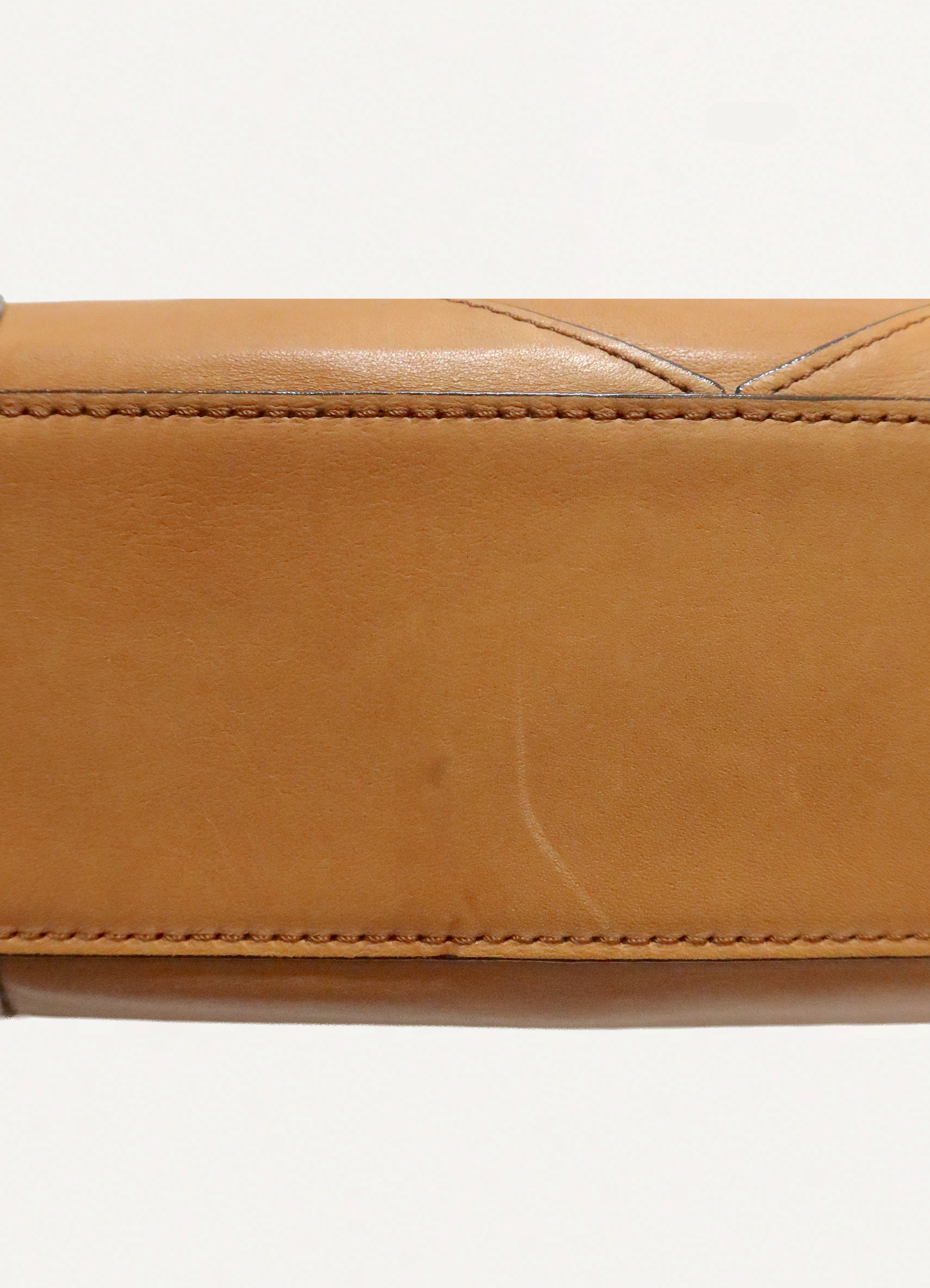 LOGO PLAQUE SHOULDER BAG