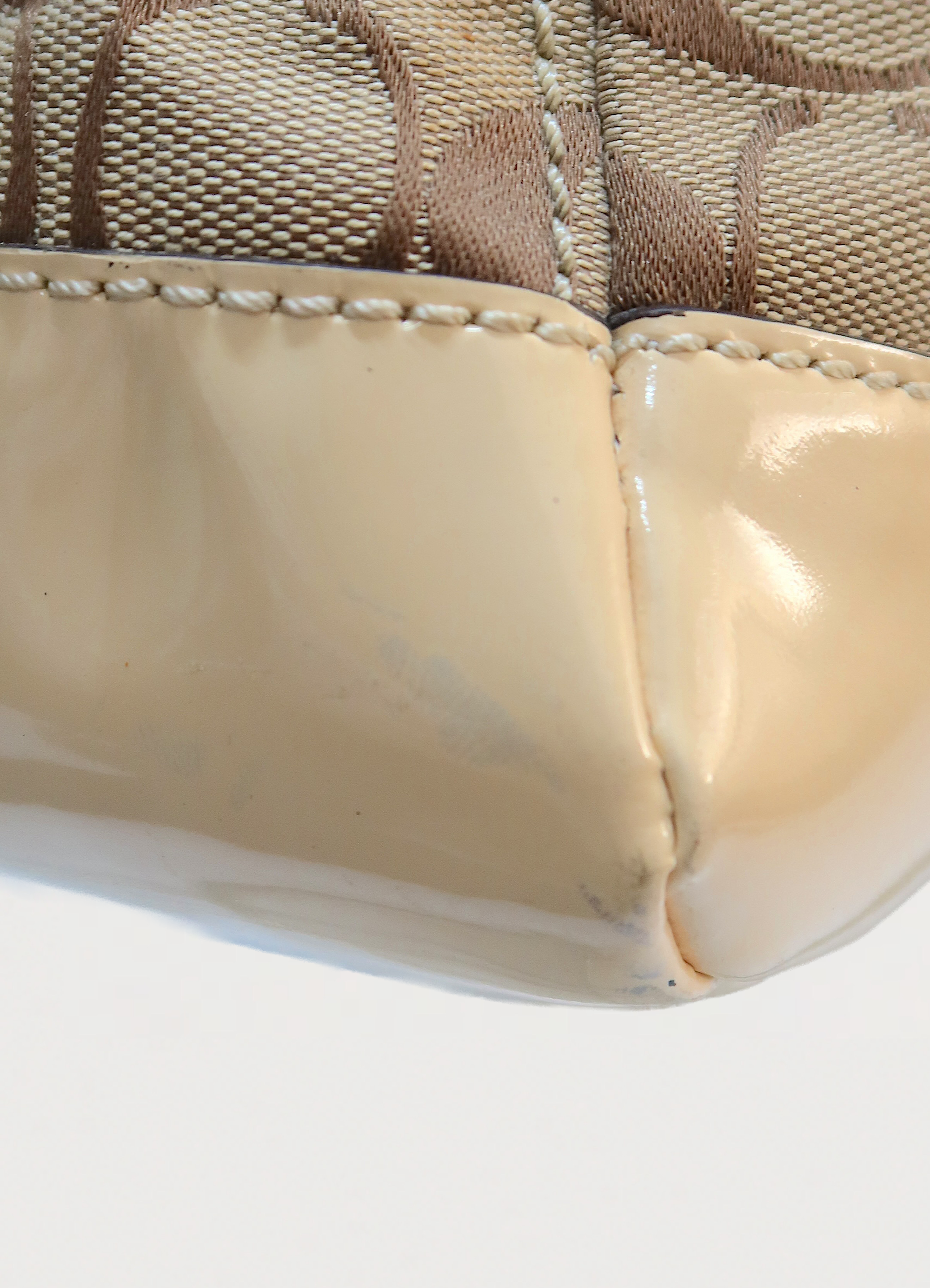 LEGACY SIGNATURE TURNLOCK SHOULDER BAG