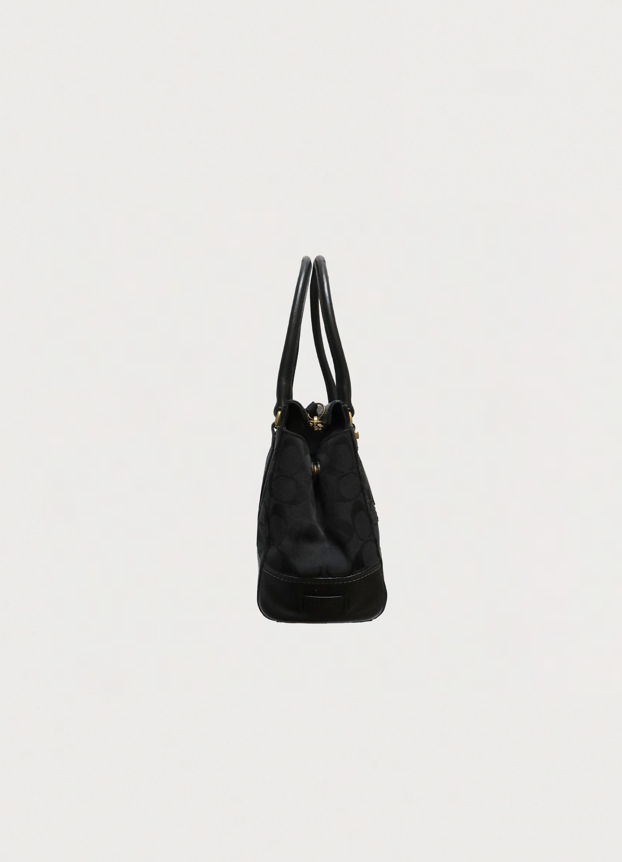 HAMPTONS MADELINE SIGNATURE SATCHEL BAG
