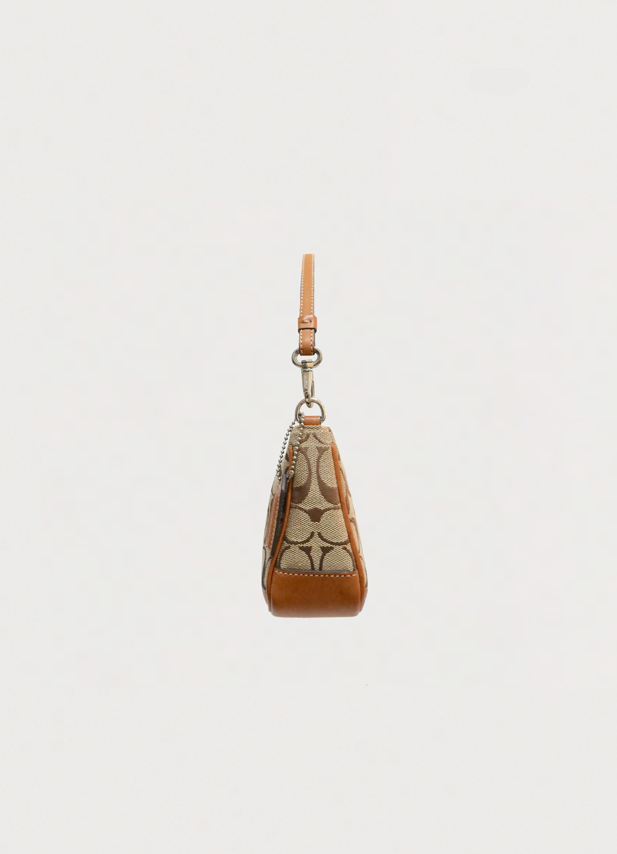SIGNATURE DEMI POCHETTE BAG