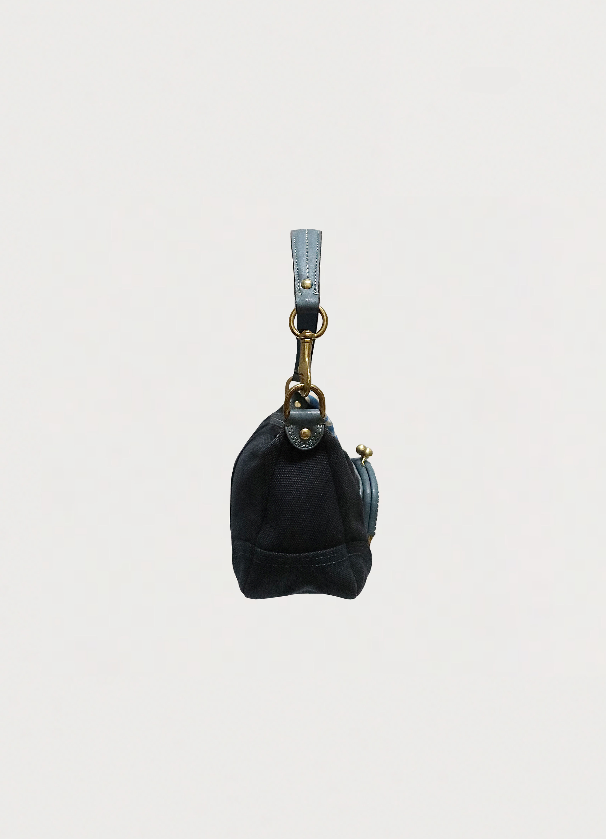 KISSLOCK POCKET STRIPE POCHETTE BAG