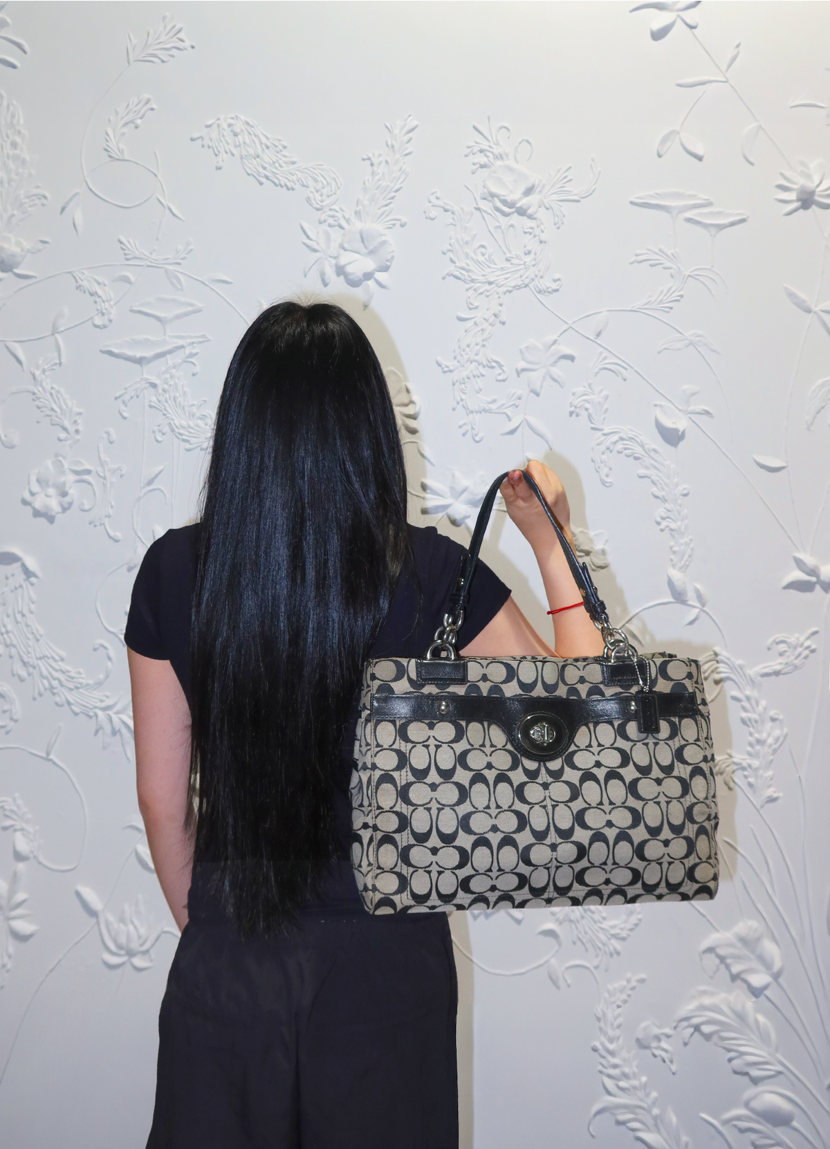 PENELOPE SIGNATURE SATCHEL CARRYALL TOTE BAG
