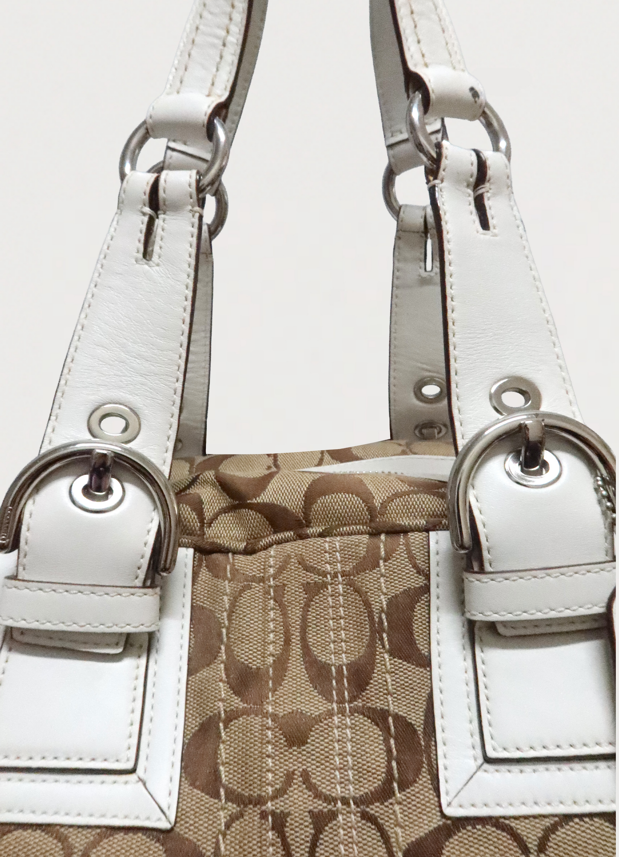 SOHO SIGNATURE BOSTON SHOULDER BAG