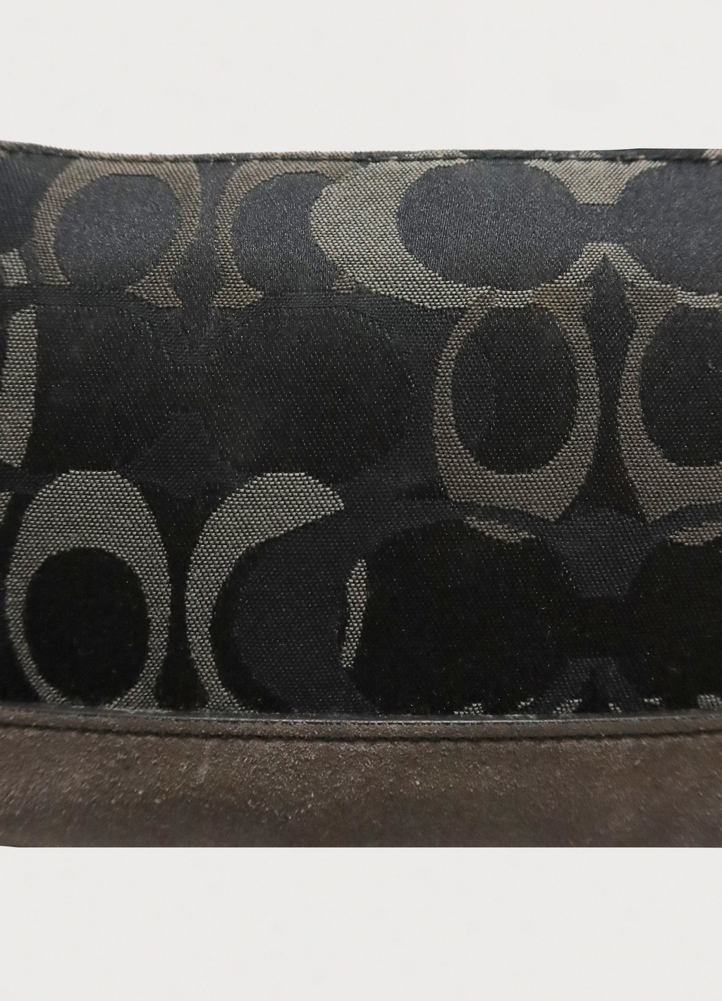 SIGNATURE CHELSEA OPTIC DEMI POCHETTE BAG