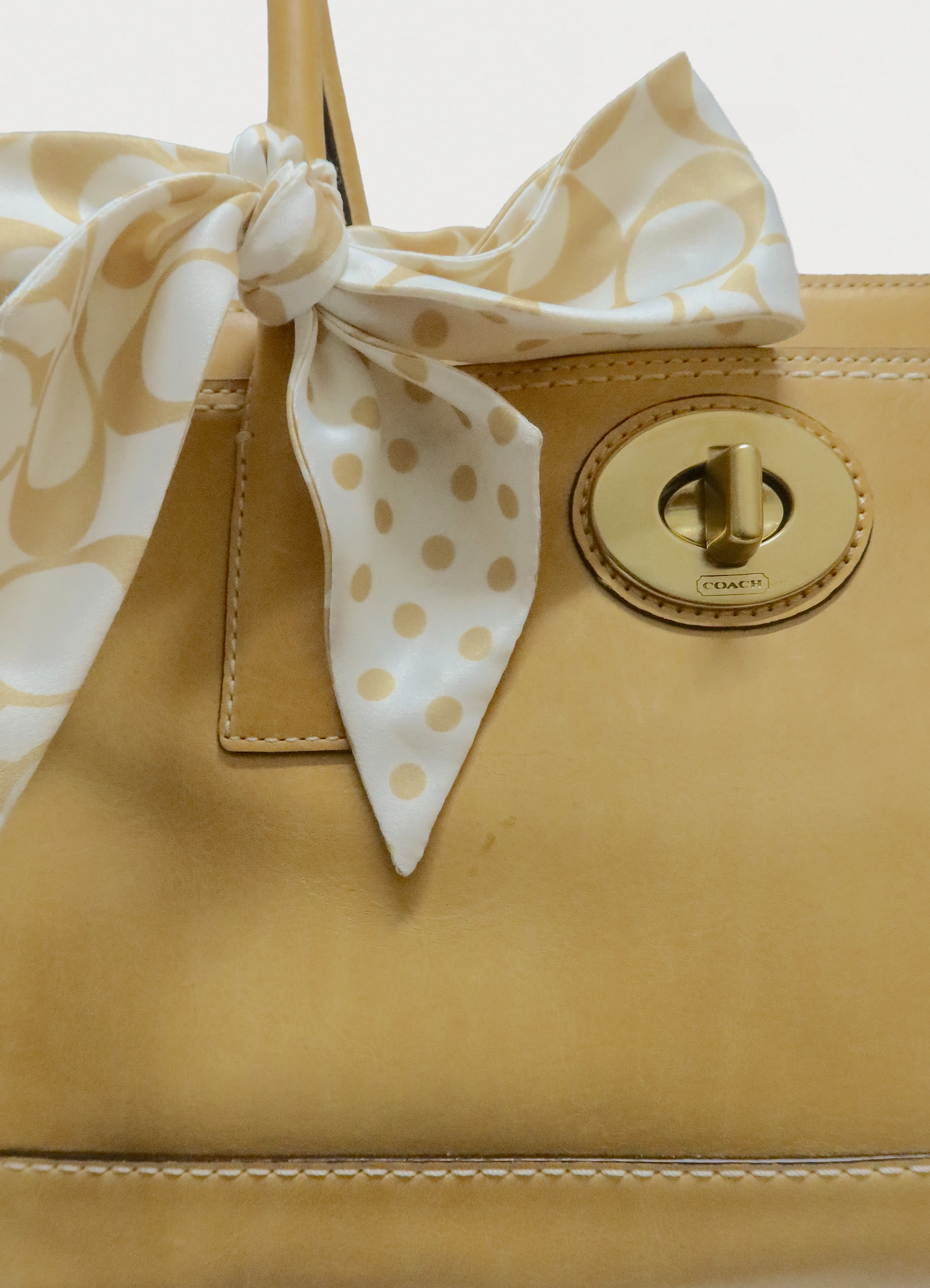HAMPTONS MADELINE TURNLOCK SATCHEL BAG