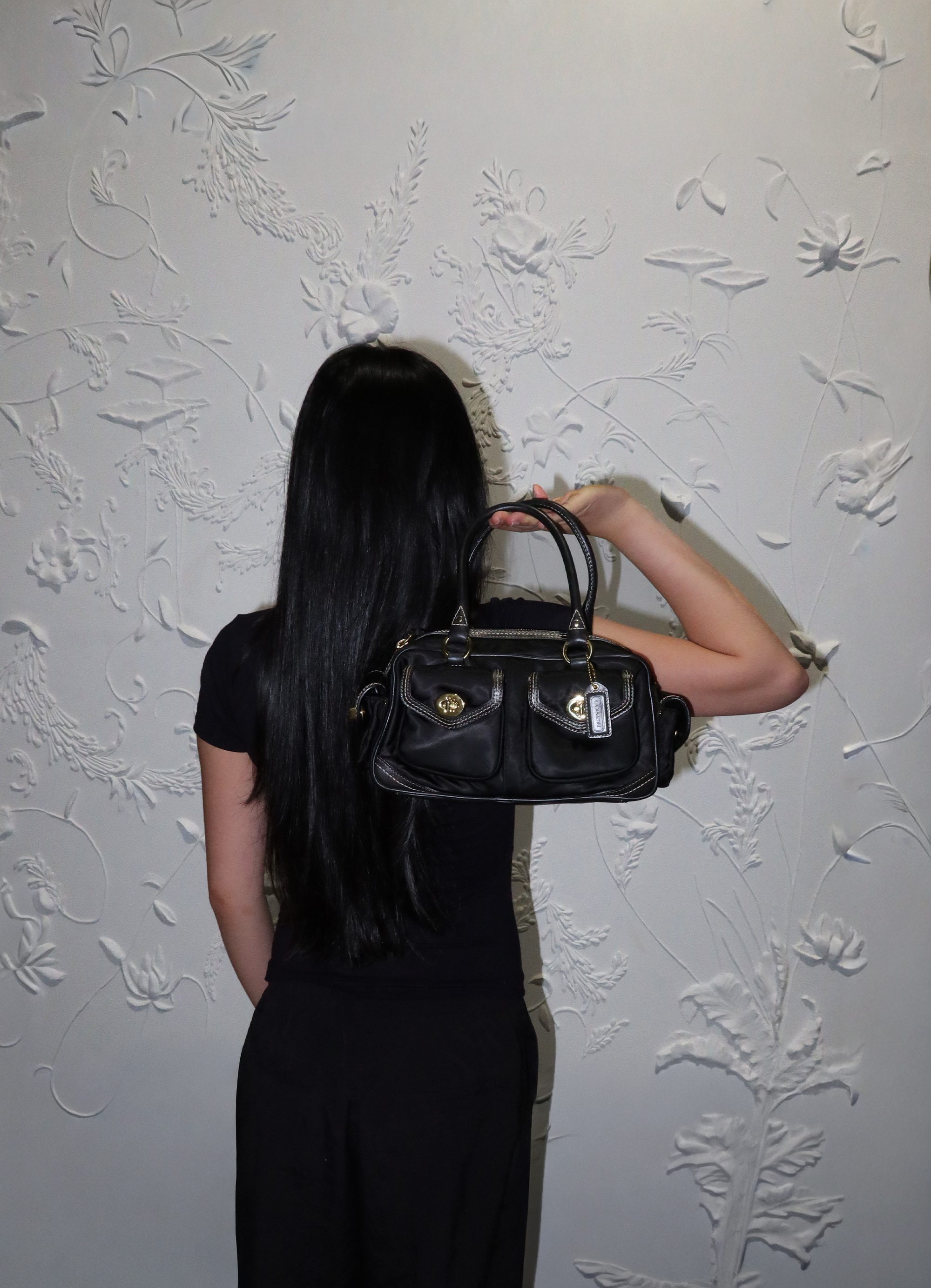 SOHO SIGNATURE POCKET SATCHEL BAG
