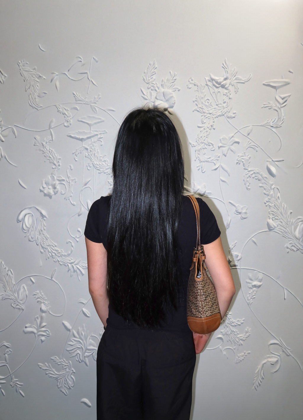 MINI C SIGNATURE SLIM HOBO BAG