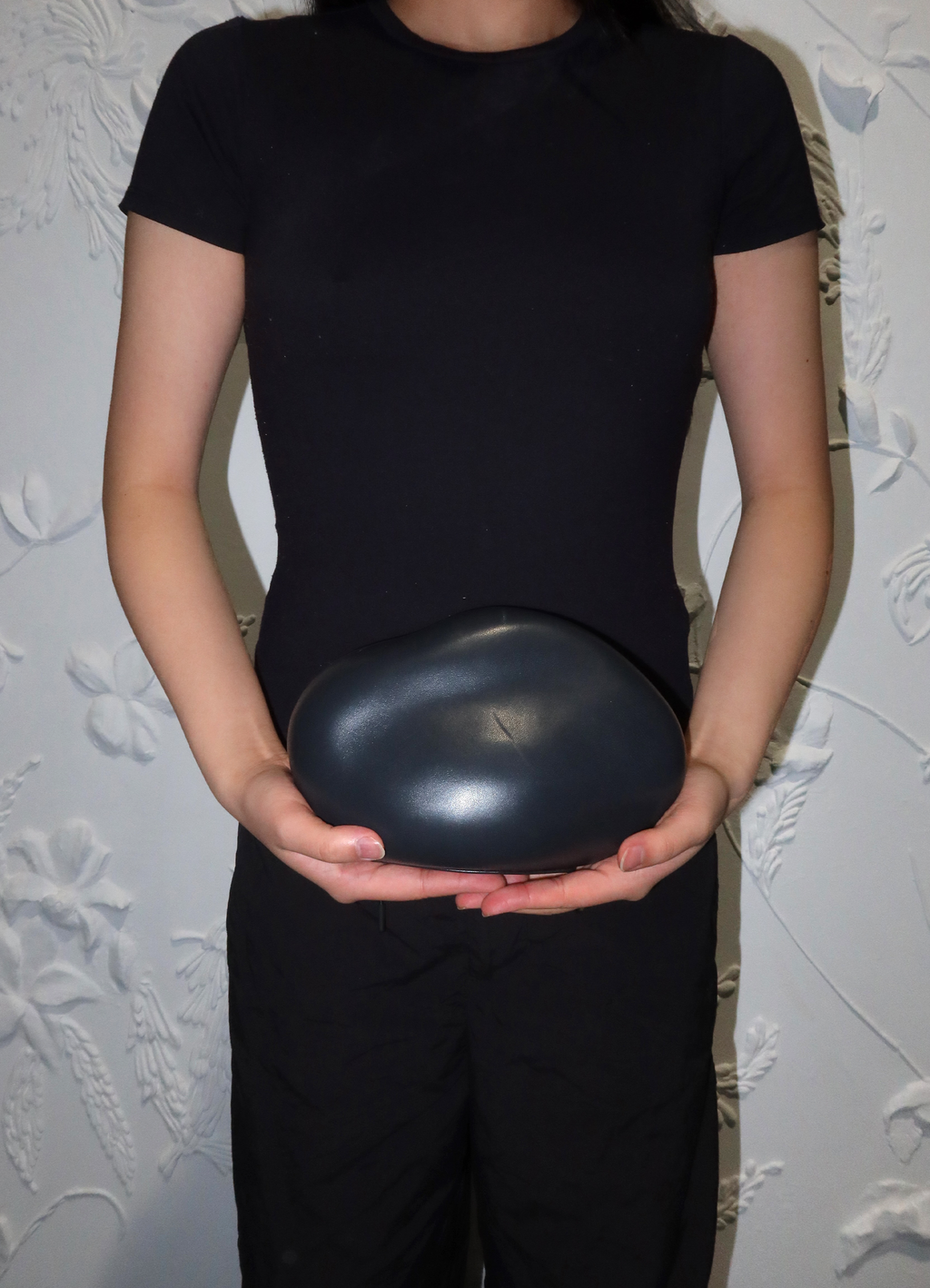LARGE STONE CLUTCH